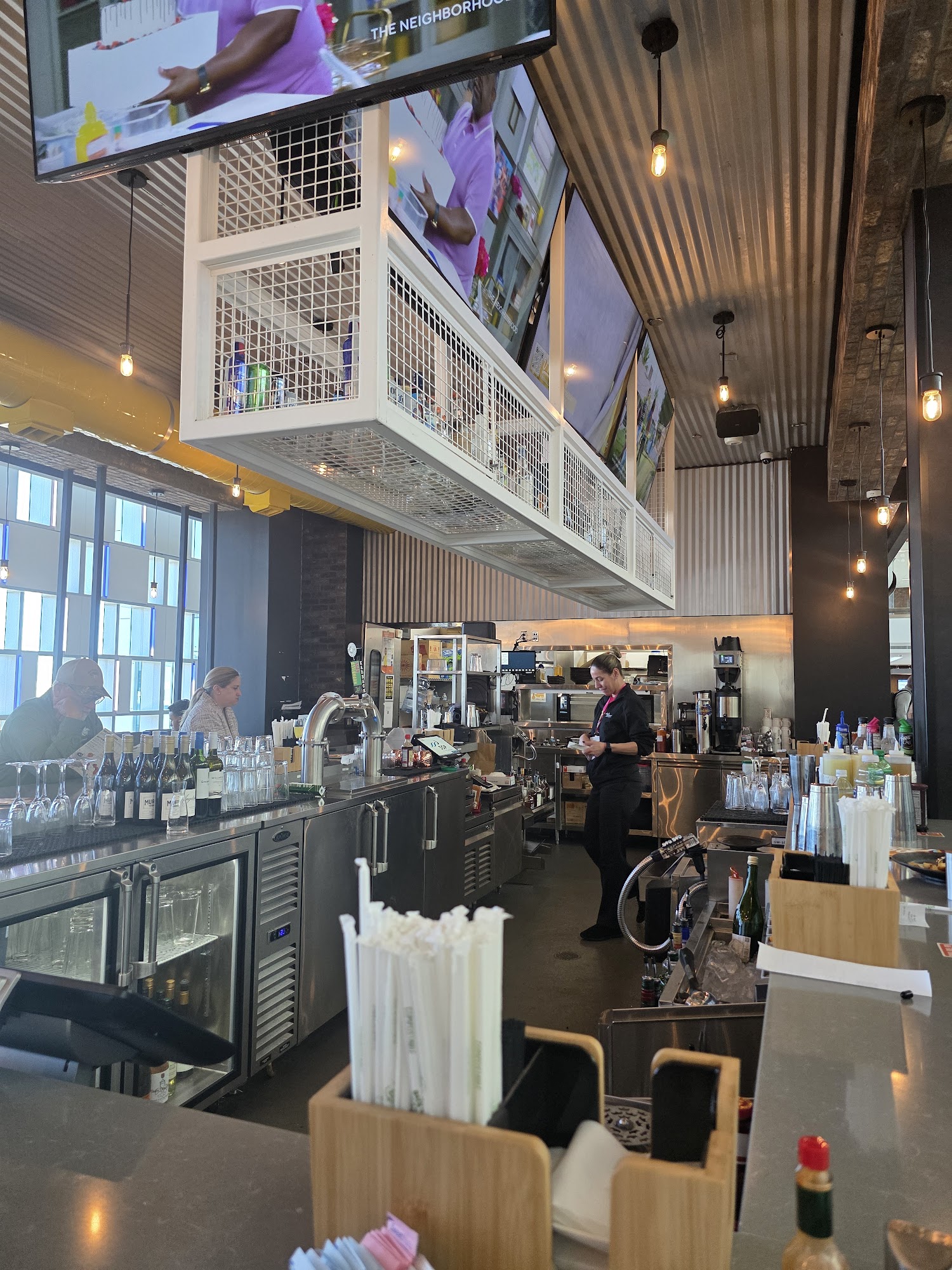 Urban Crave Bar & Grill