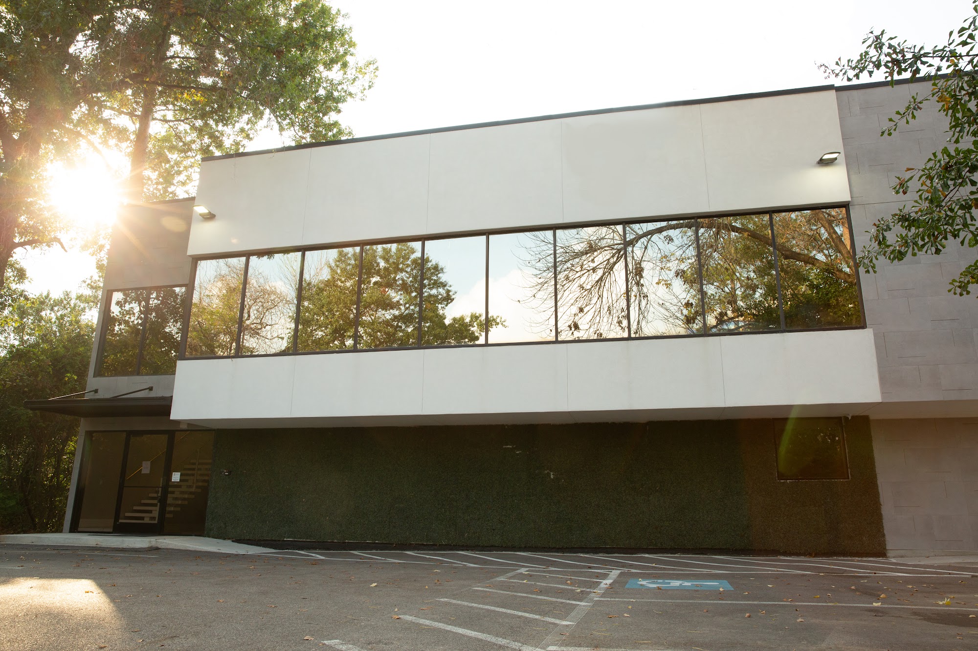 Heights Plastic Surgery 2813 W T C Jester Blvd, Houston, TX 77018