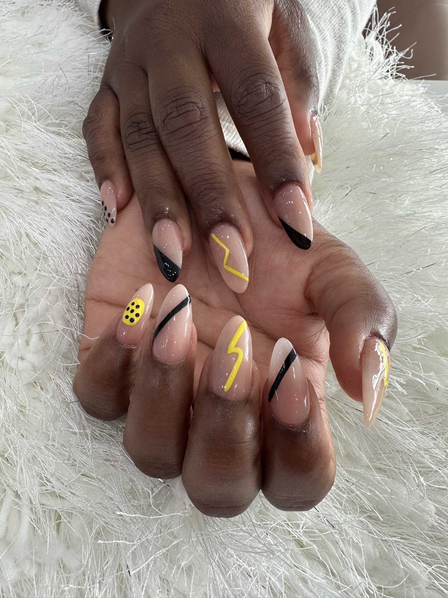 Bera Nail Lounge 4909 Gattis School Rd #115, Hutto Texas 78634