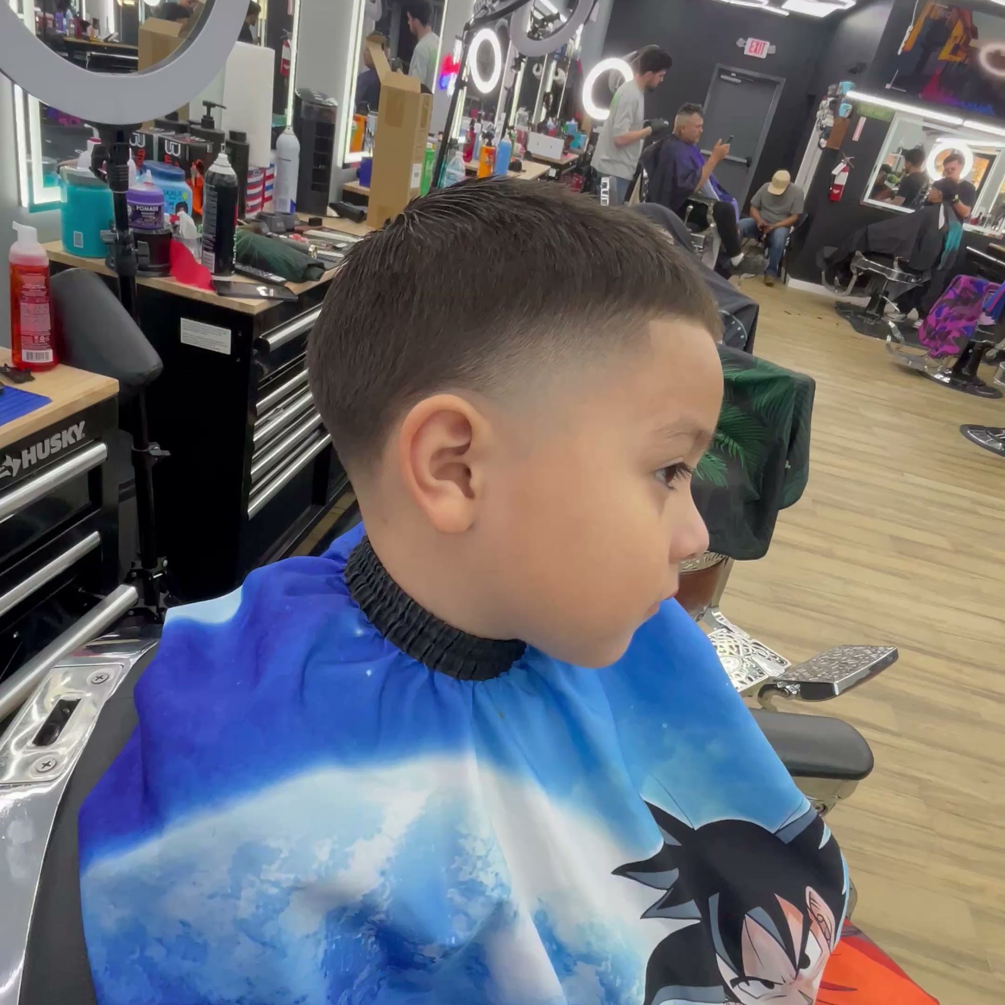Texas Five Star Barber Shop 642 E 2nd St #120, Irving Texas 75060