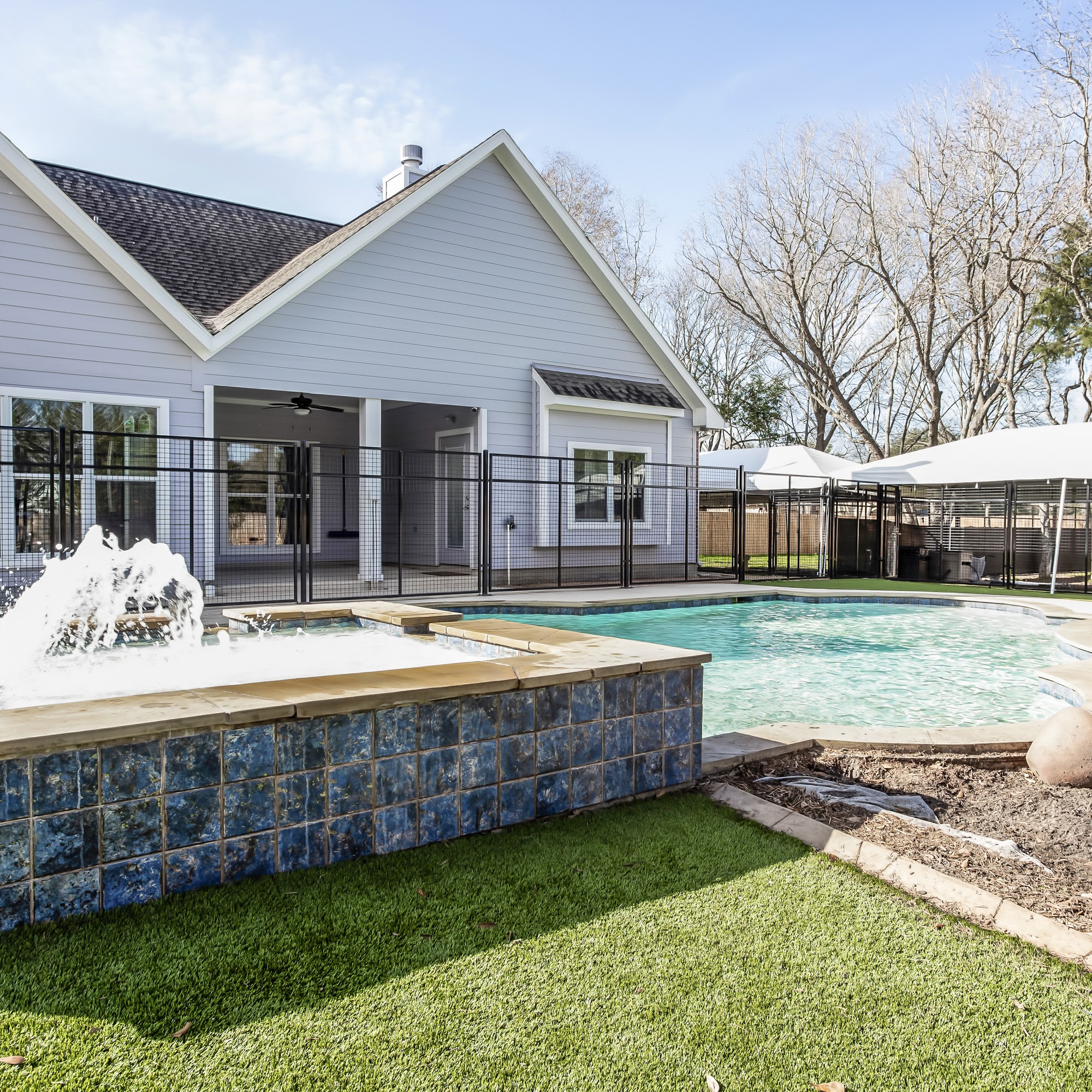 Circle B Bed 'n Biscuits Katy