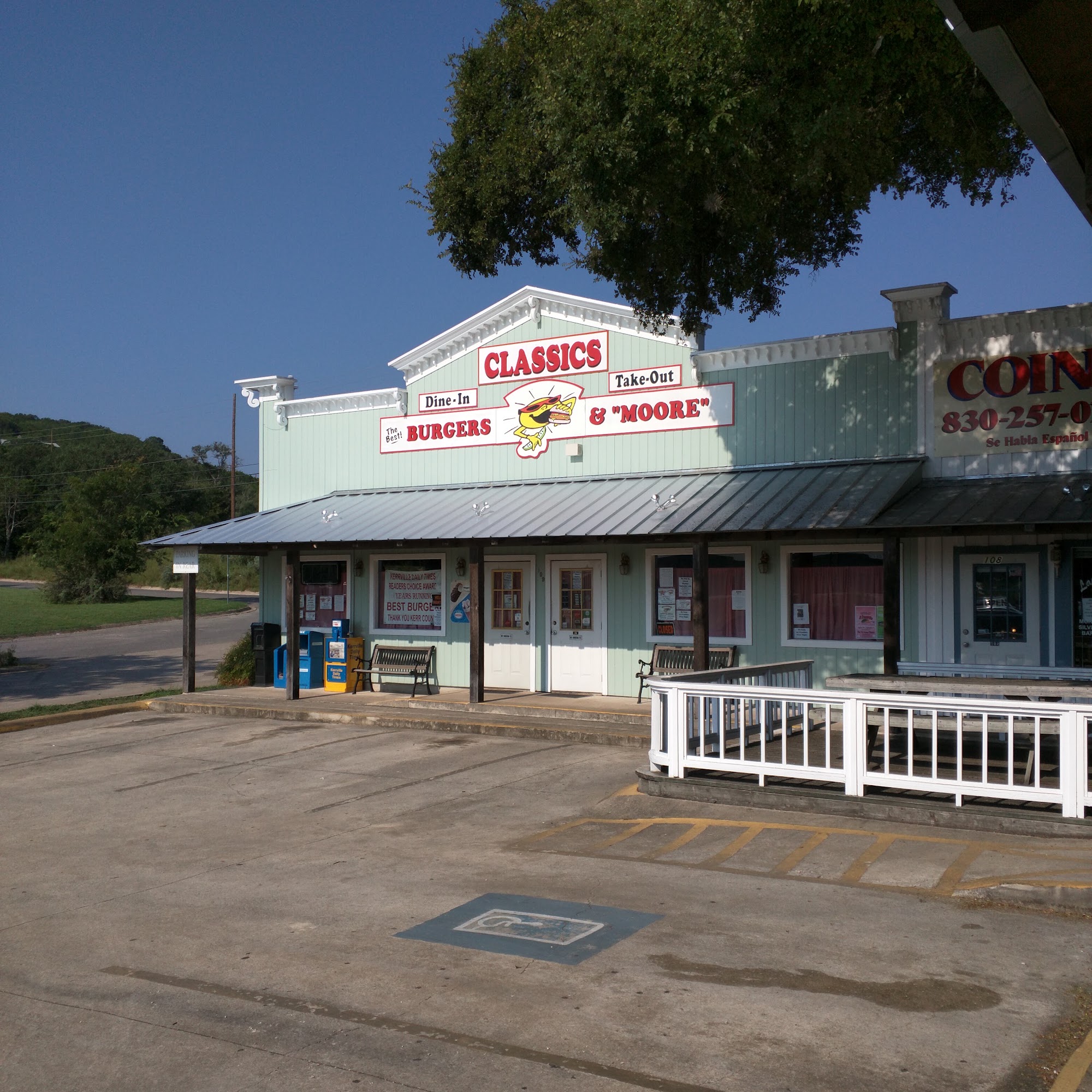 Classics Burgers & Moore Kerrville