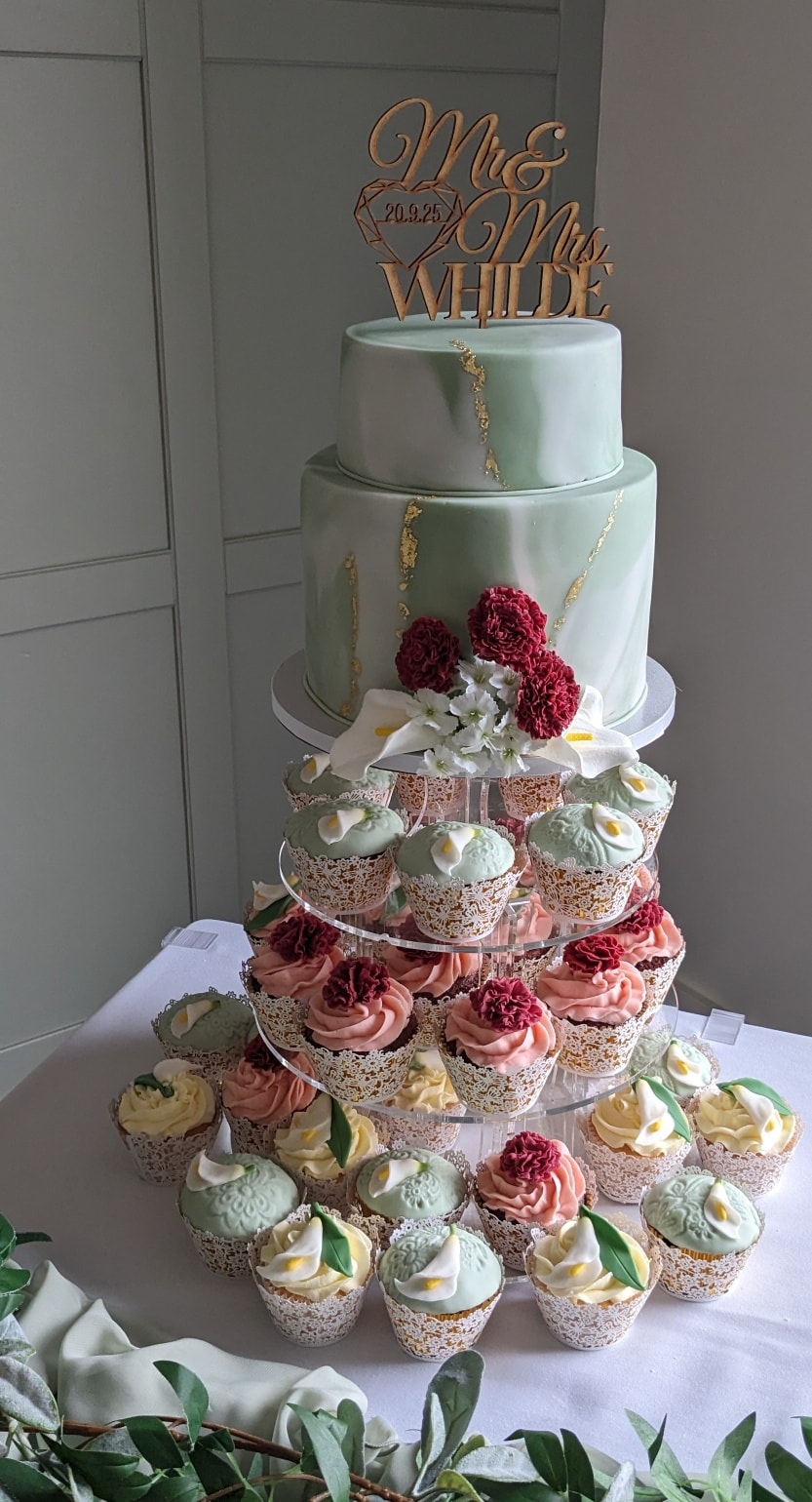 Cupcakes Divine