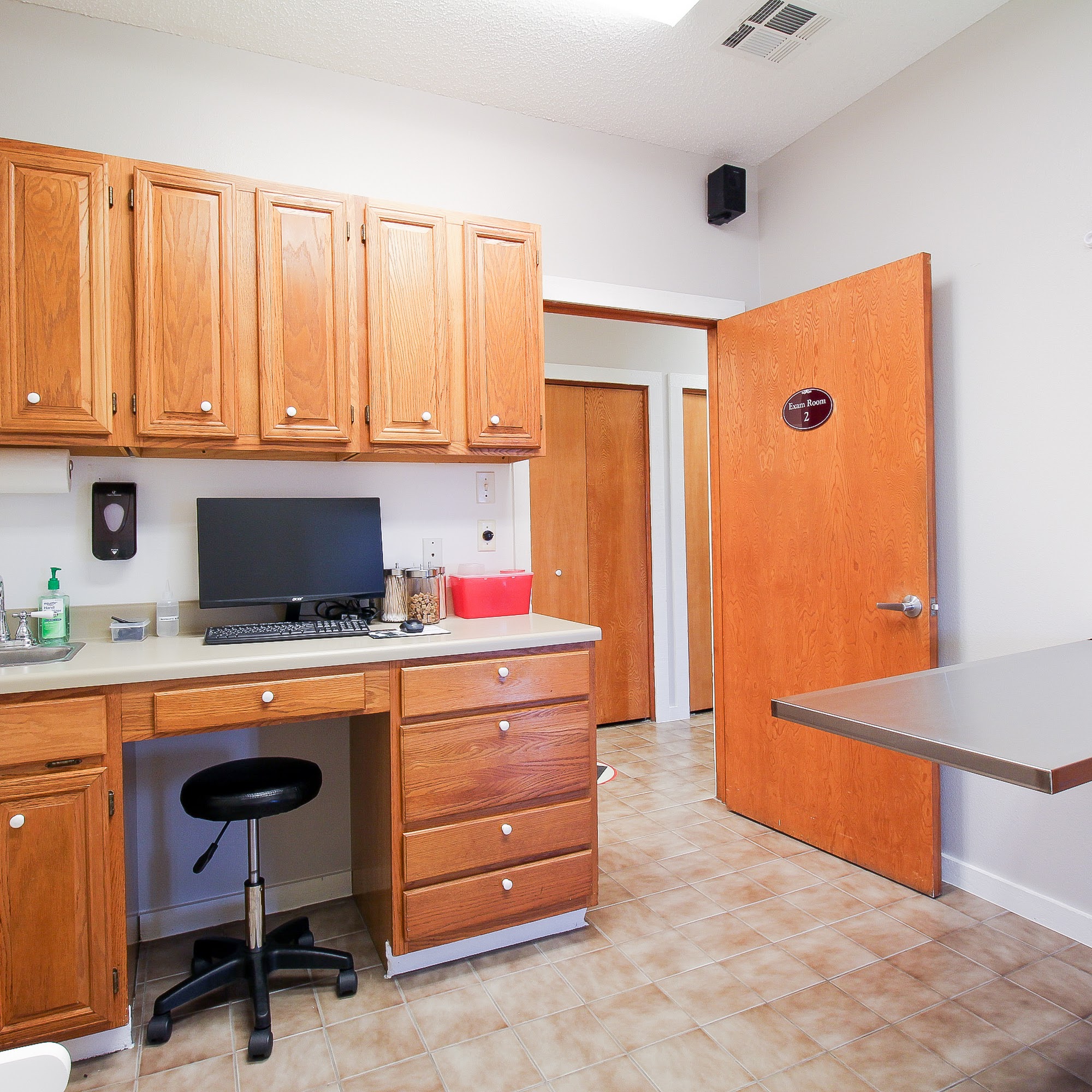 Deep Roots Animal Clinic Kyle