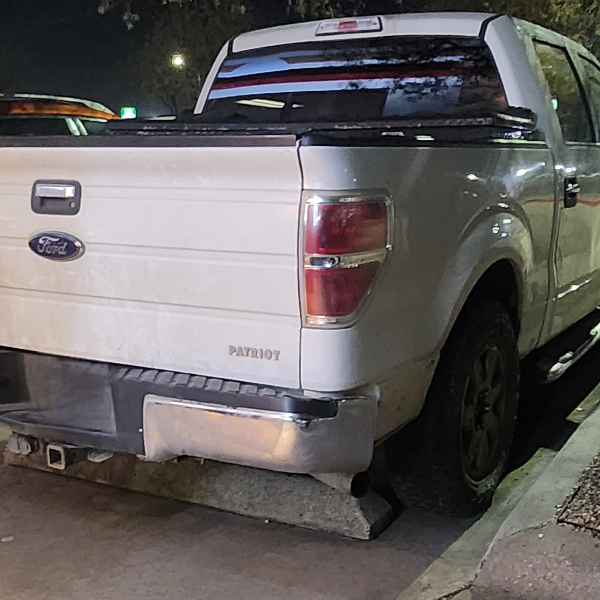 Larry's Paint & Body