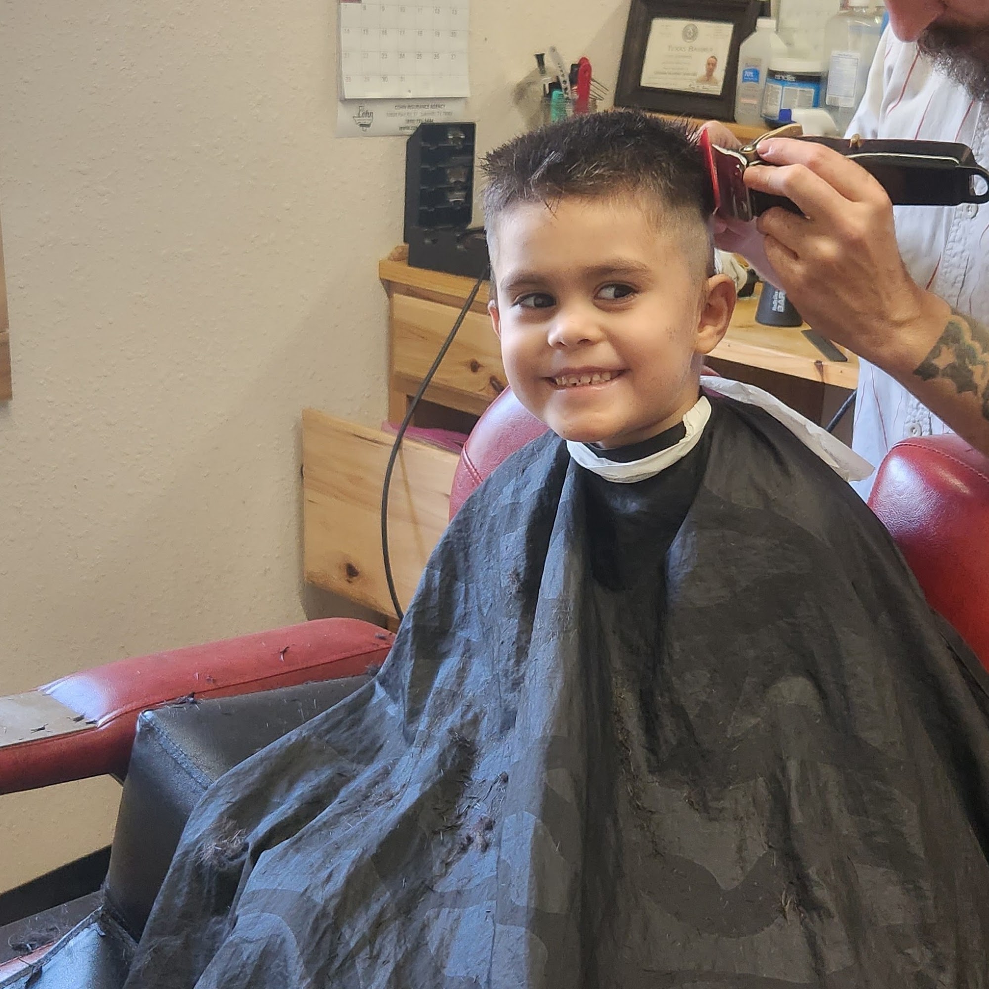 Chops Barber Shop 9844 FM1283, Lakehills Texas 78063
