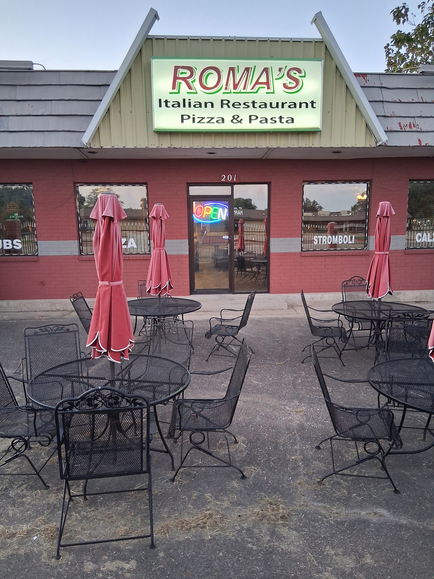 Roma's Italian Lancaster Lancaster