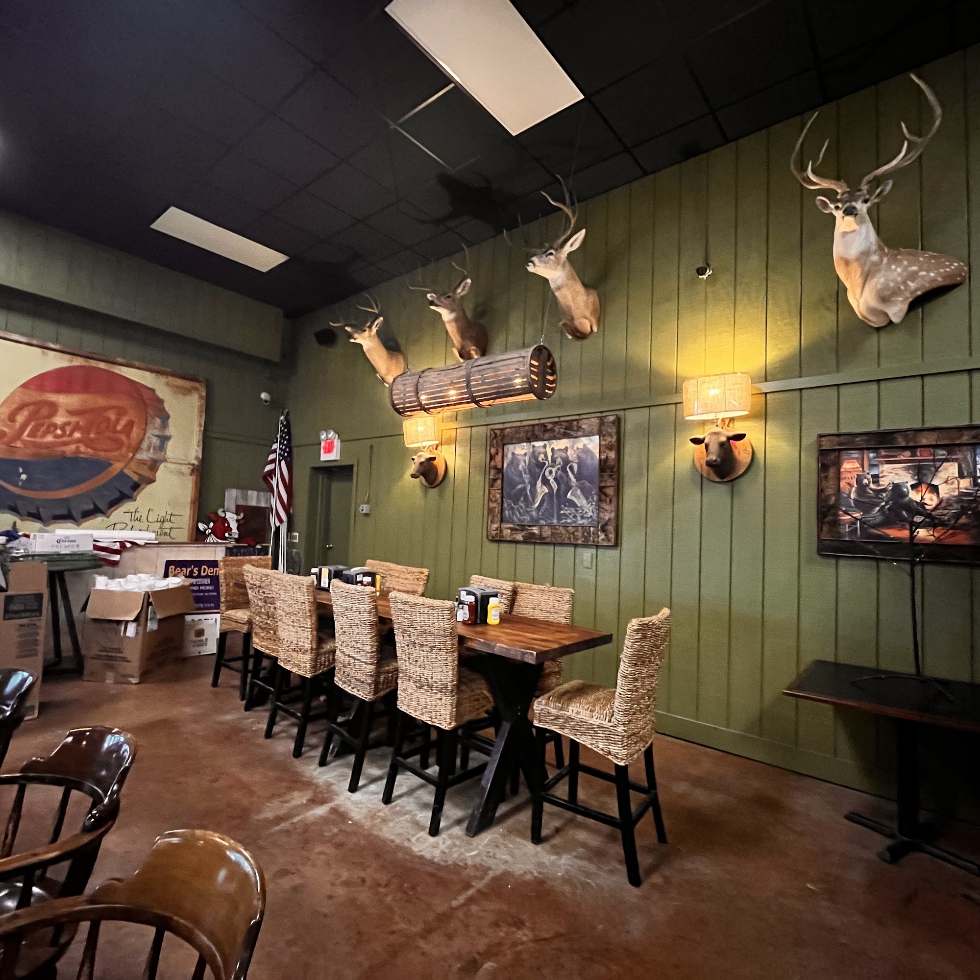 Bears Den Leakey