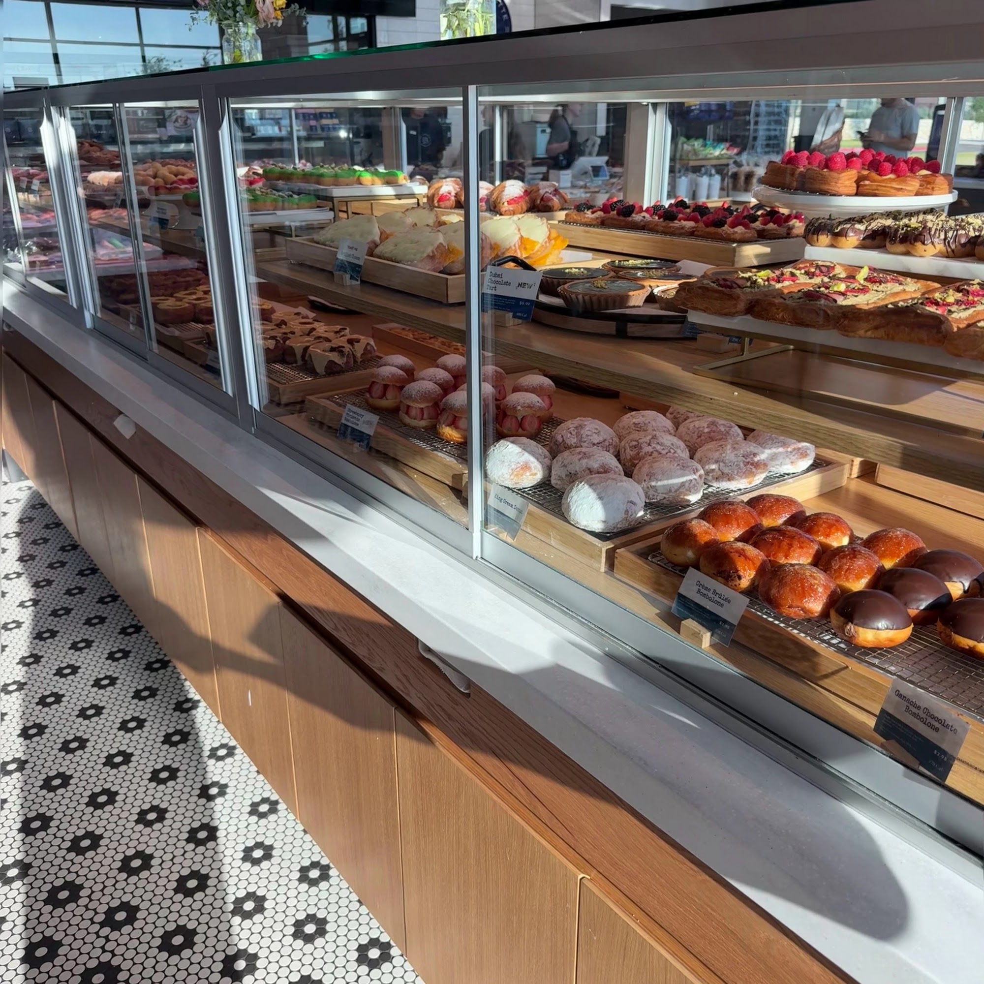 Paris Baguette Leander