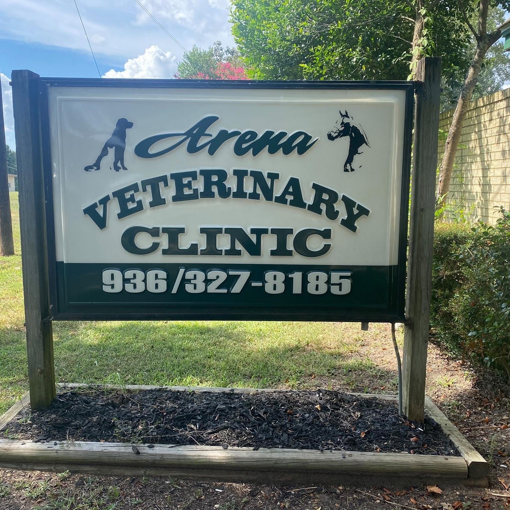 Arena Veterinary Clinic Livingston