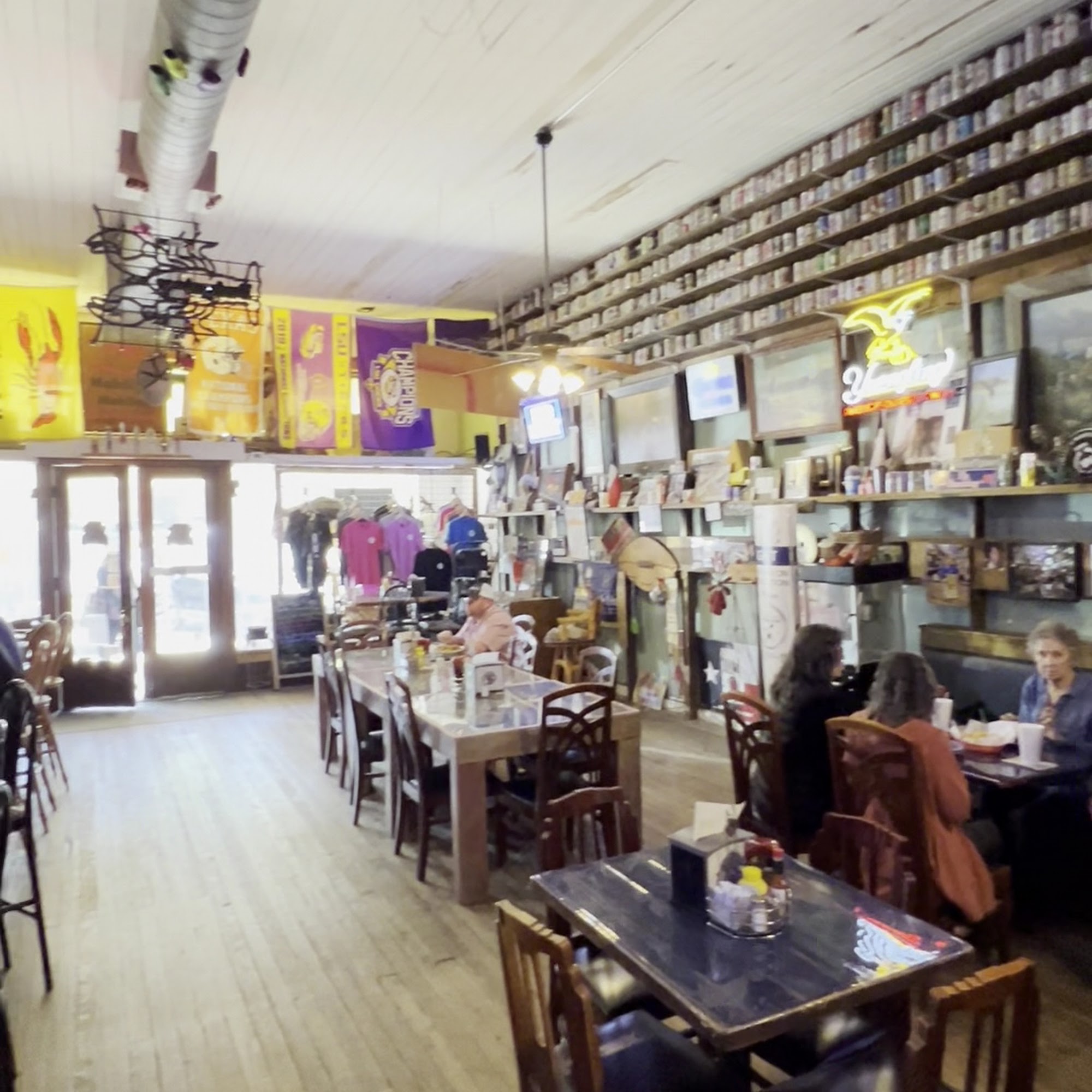 Joe's Bar in Llano Llano