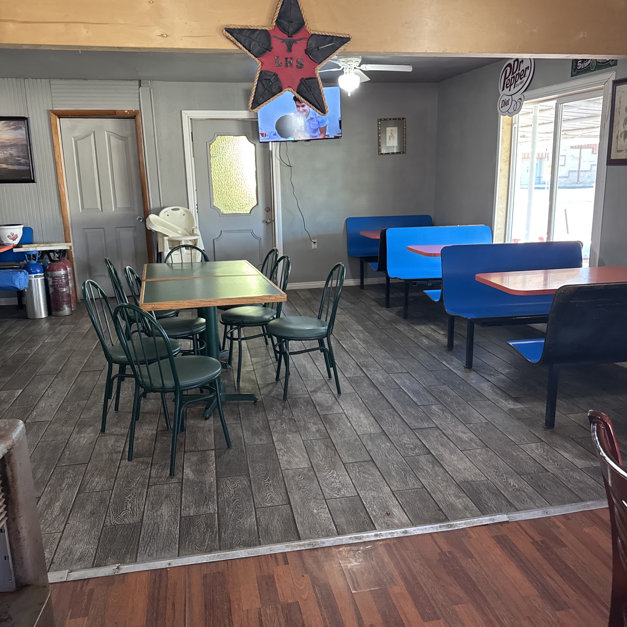Longhorn Cafe