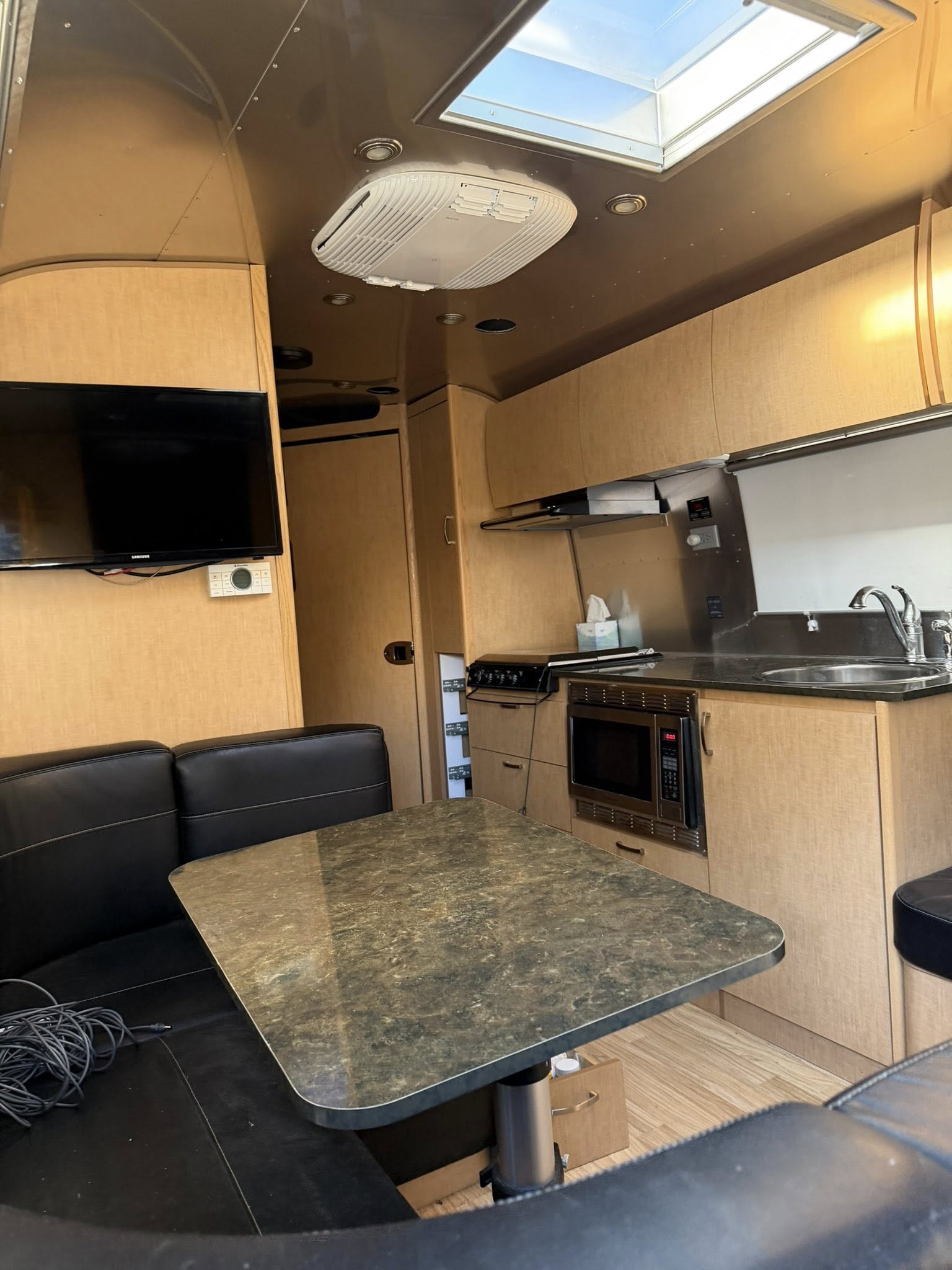 American RV Restoration 3200 Brent Rd, Longview Texas 75604