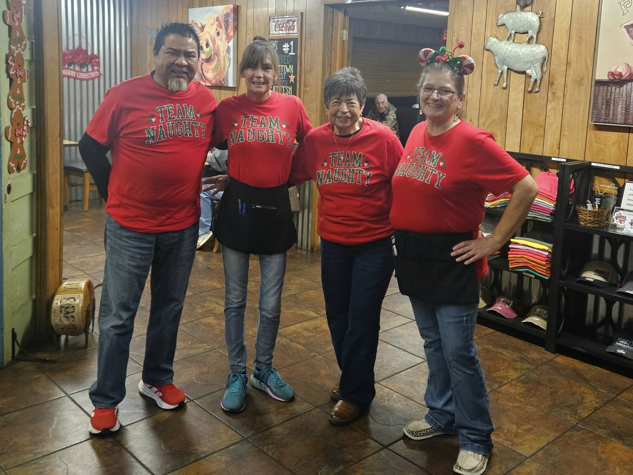 Porky's Smokehouse & Grill Marshall