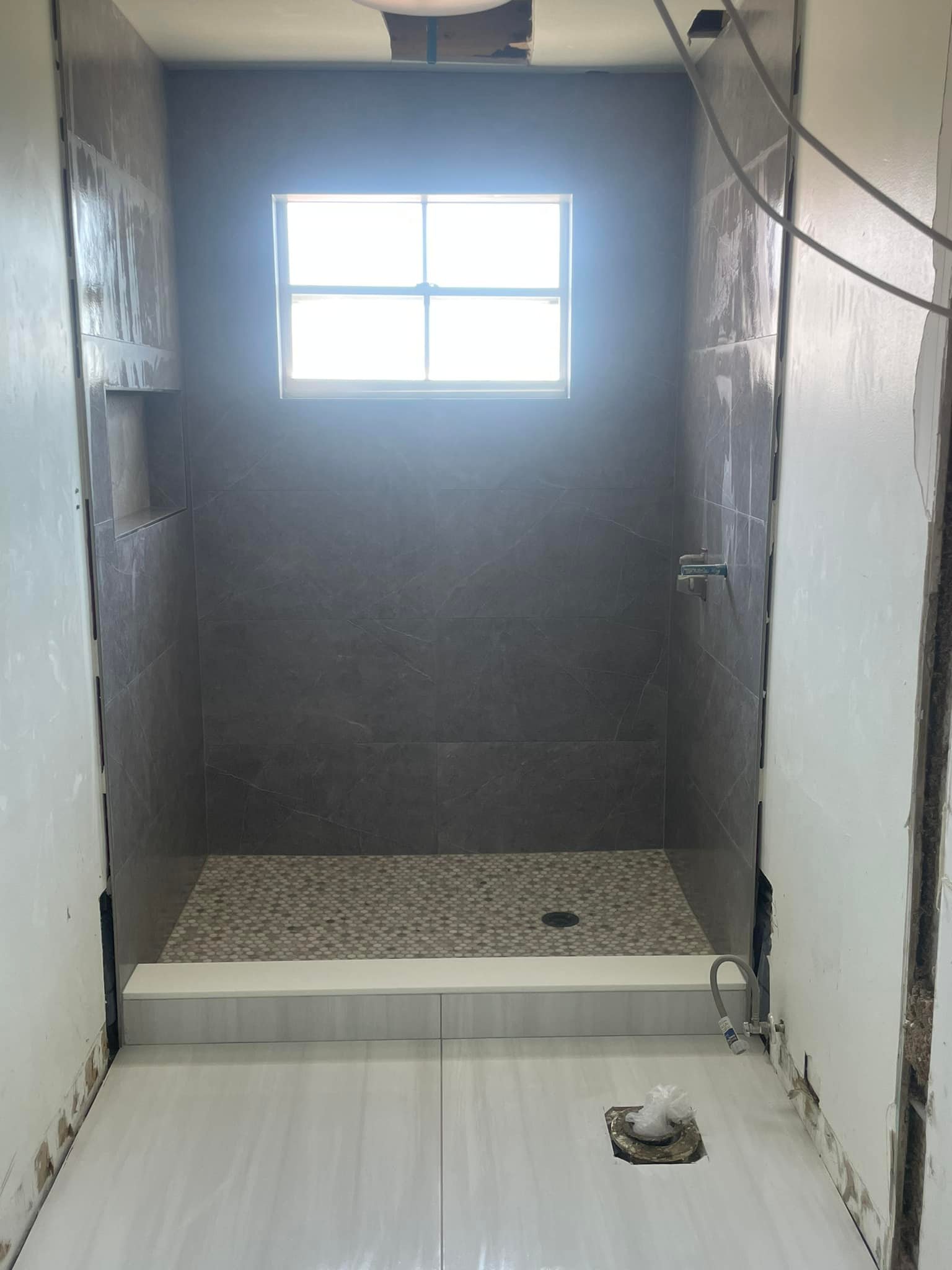 LUIS TILE INSTALLATION