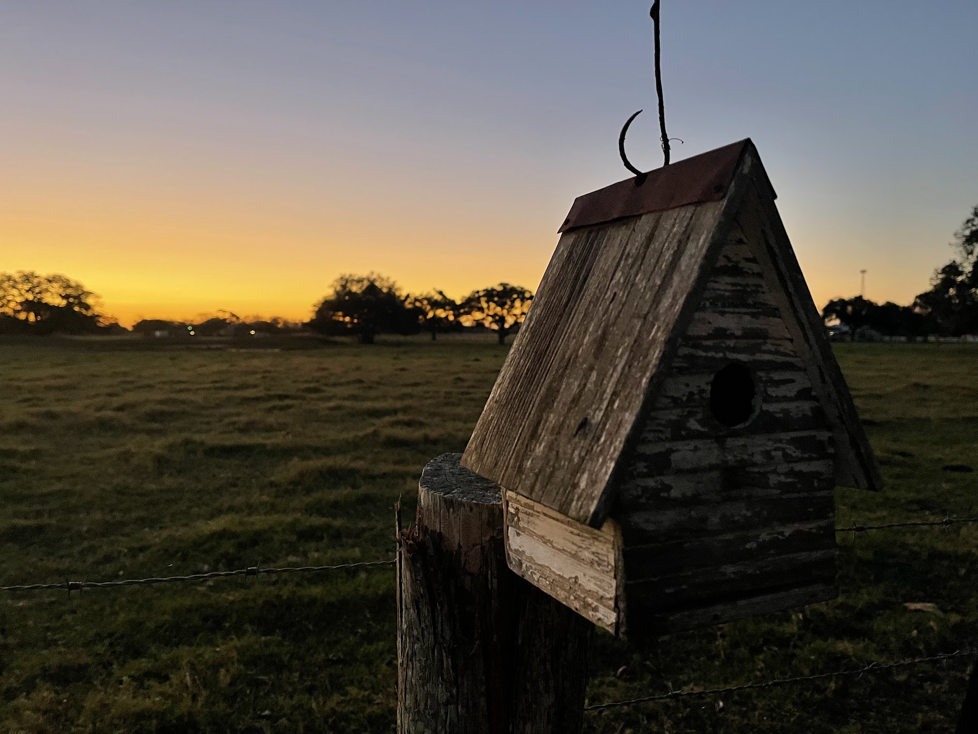 Rosie's Hideaway 135 Farm to Market Rd 1295, Moulton