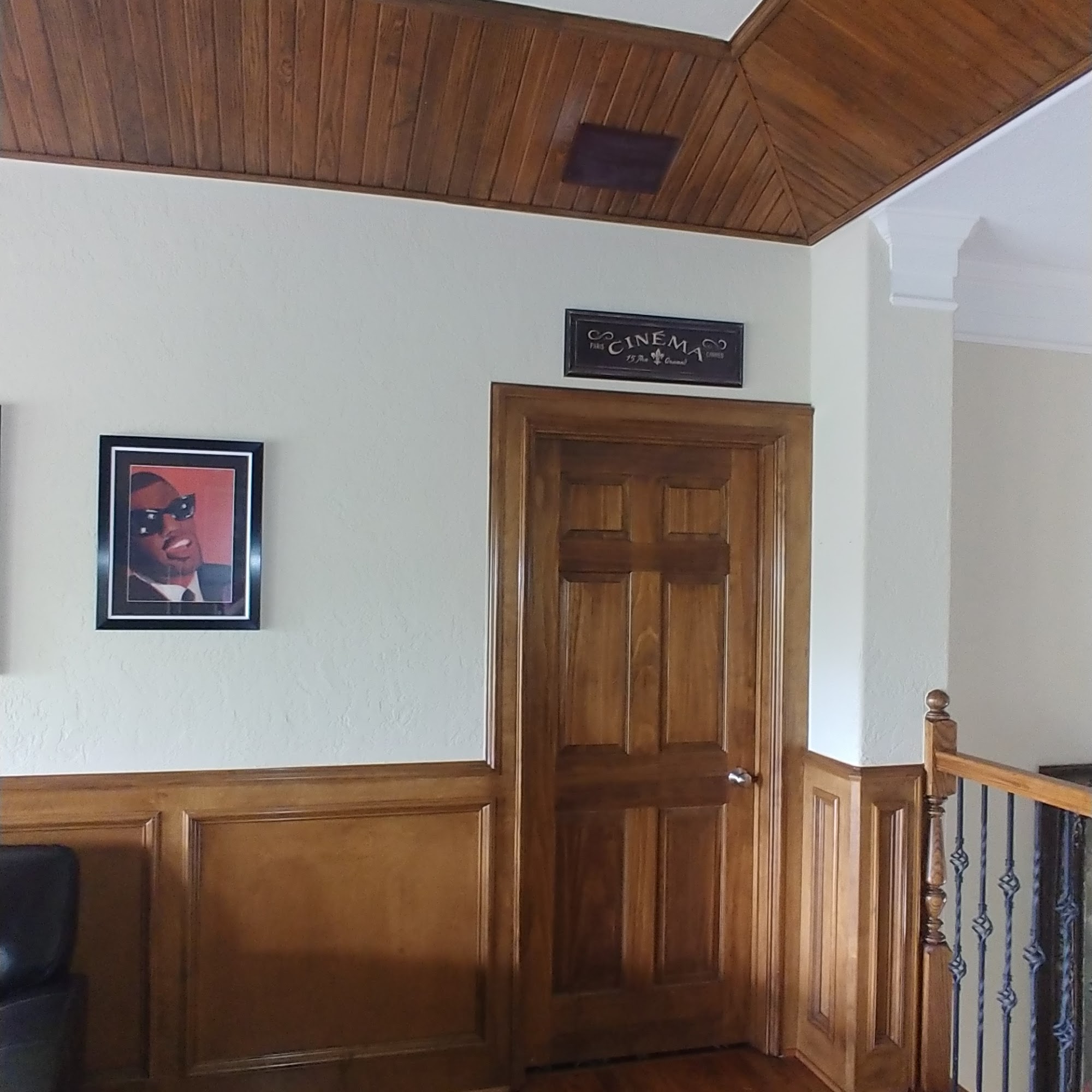 Picture Hanging with US