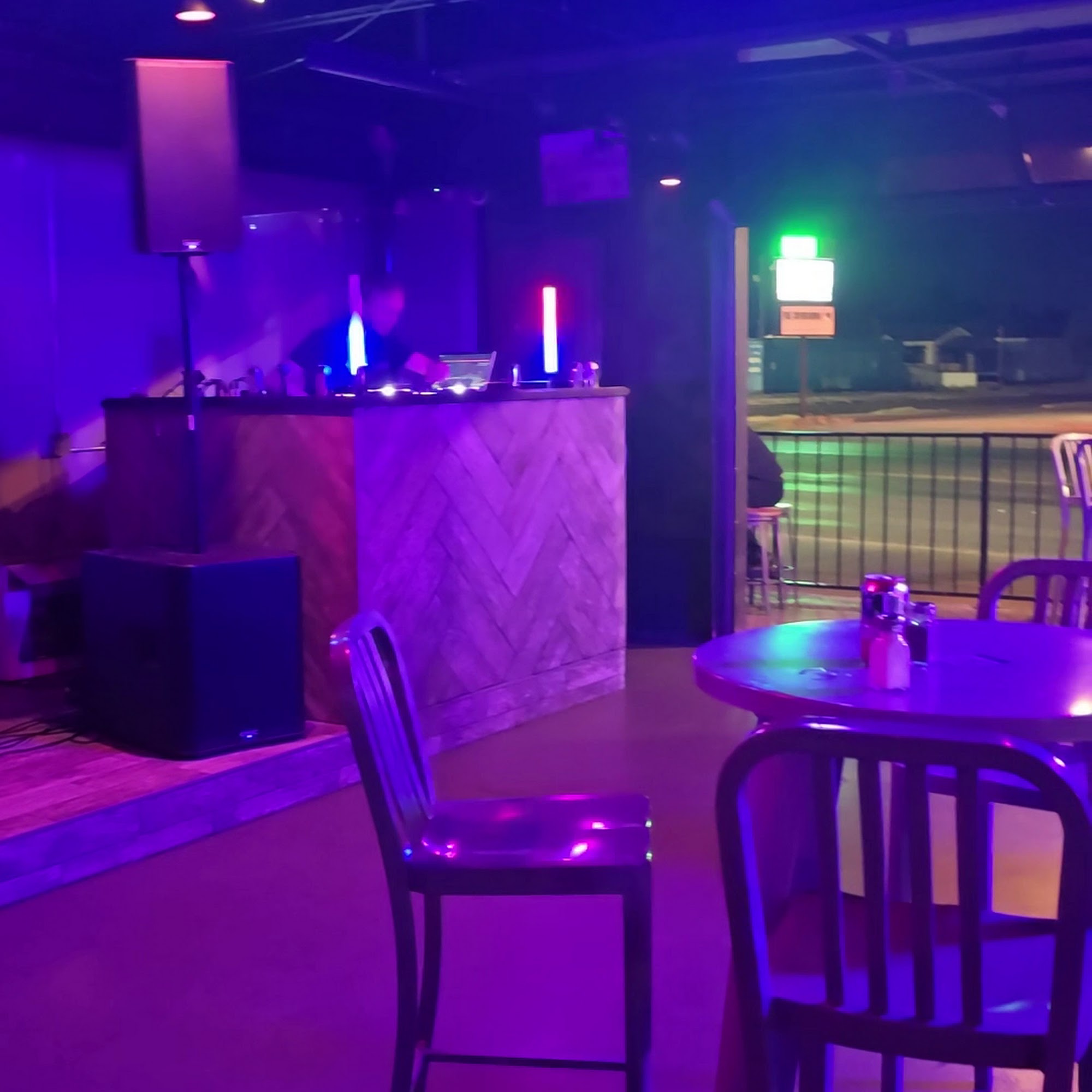 Los Toxicos Cantina