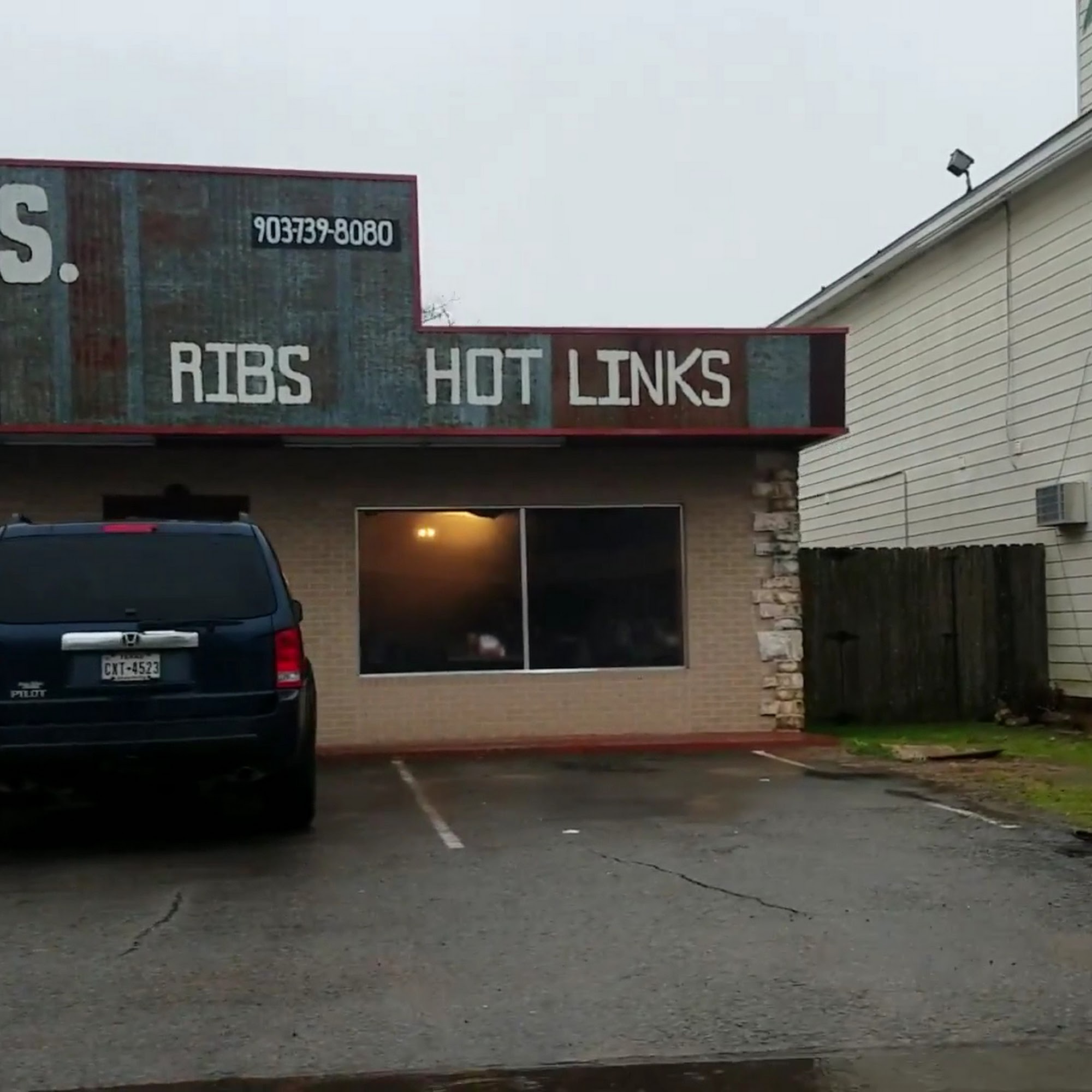 Scholl Bros. BBQ Paris