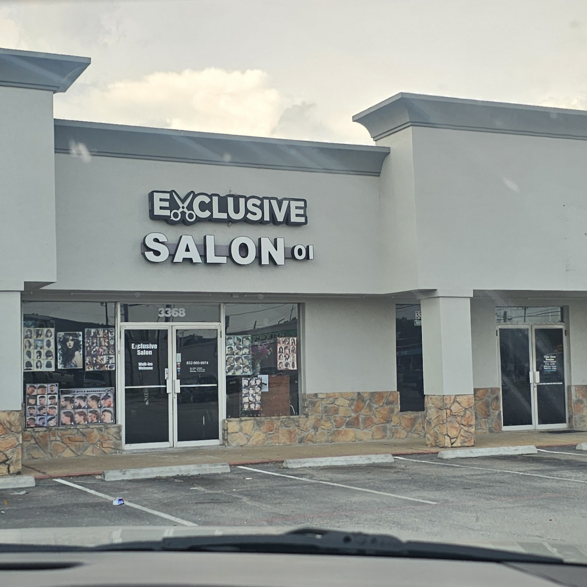 Exclusive Salon 01