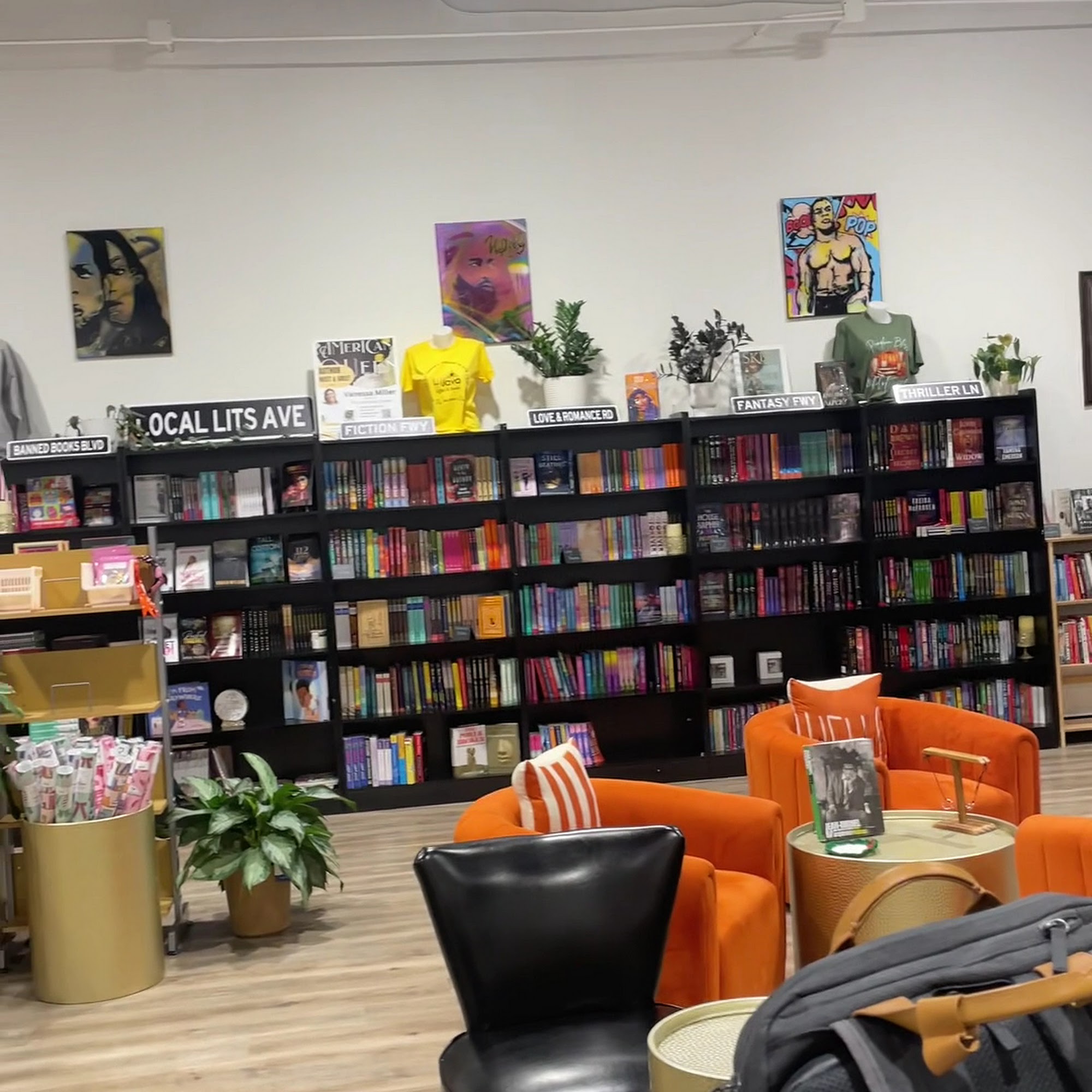 LIT Java Coffee & Books Pearland