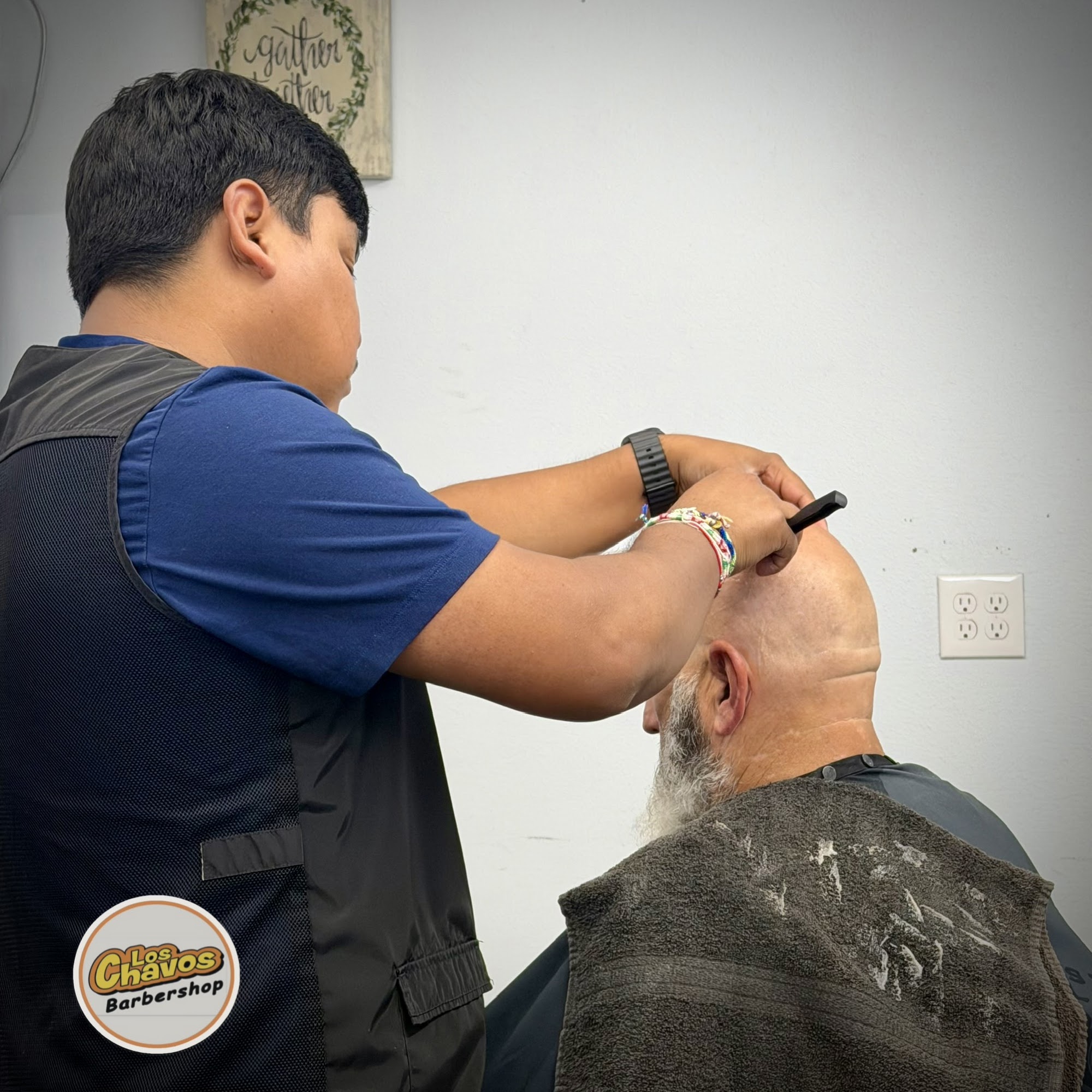 Los Chavos BARBERSHOP 102 E 2nd St, Pecos Texas 79772