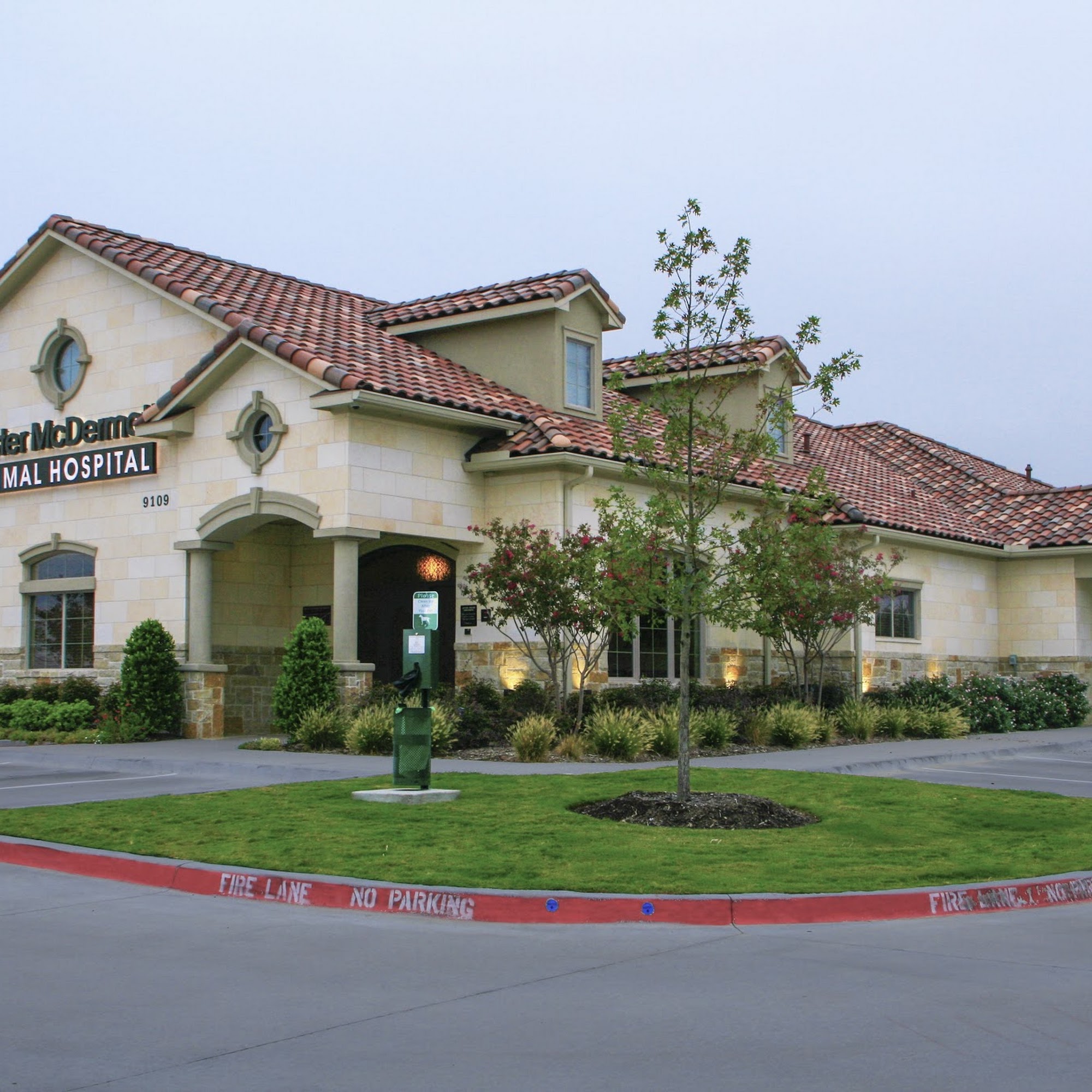 Custer McDermott Animal Hospital Plano