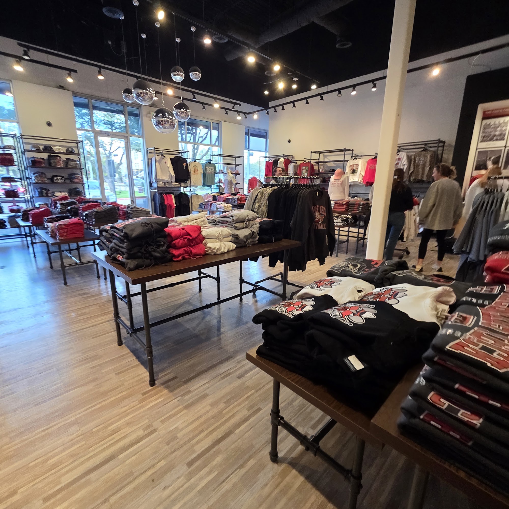 Red Raider Outfitter- Plano