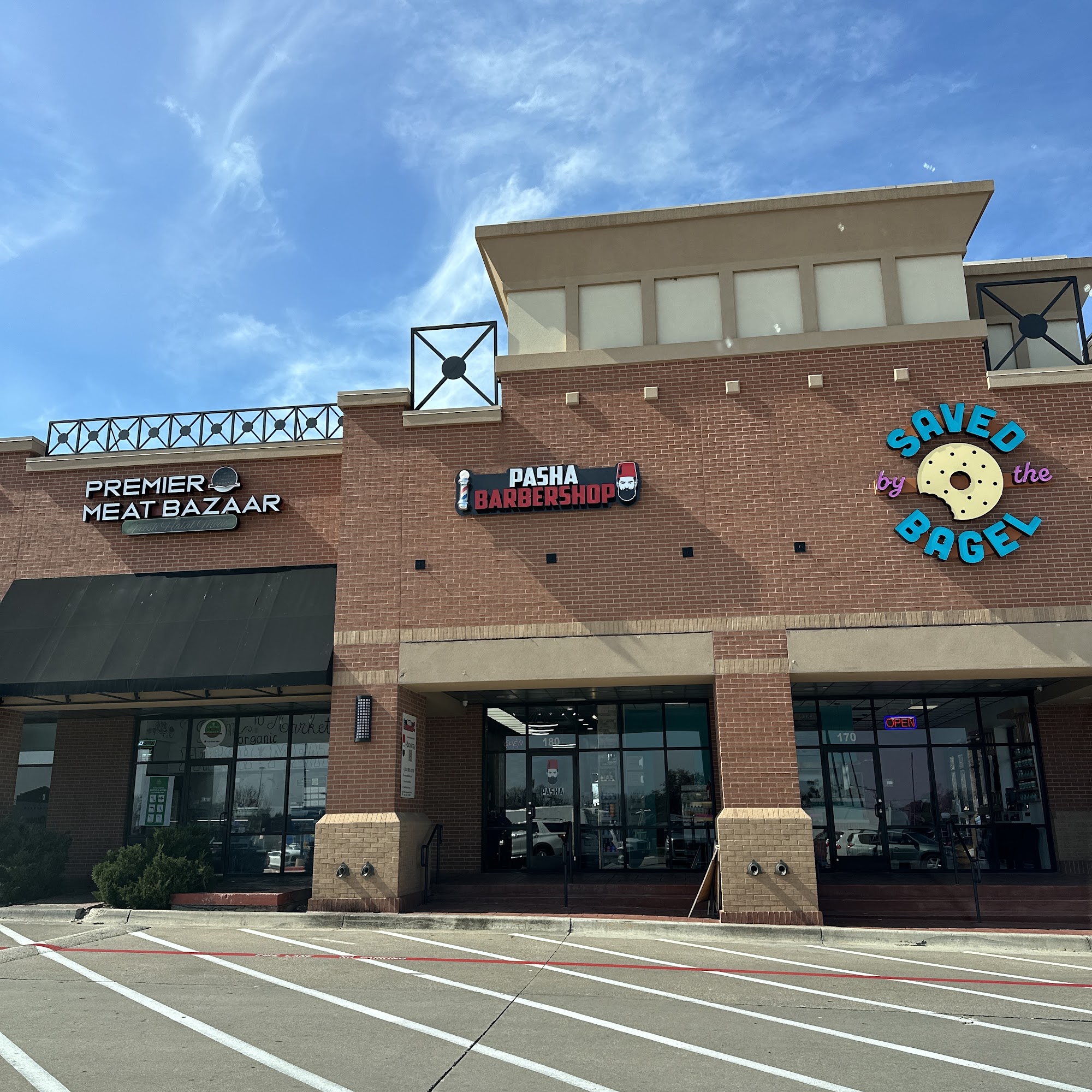 Pasha Barbershop صالون باشا Paşa 6921 Independence Pkwy #180, Plano Texas 75023