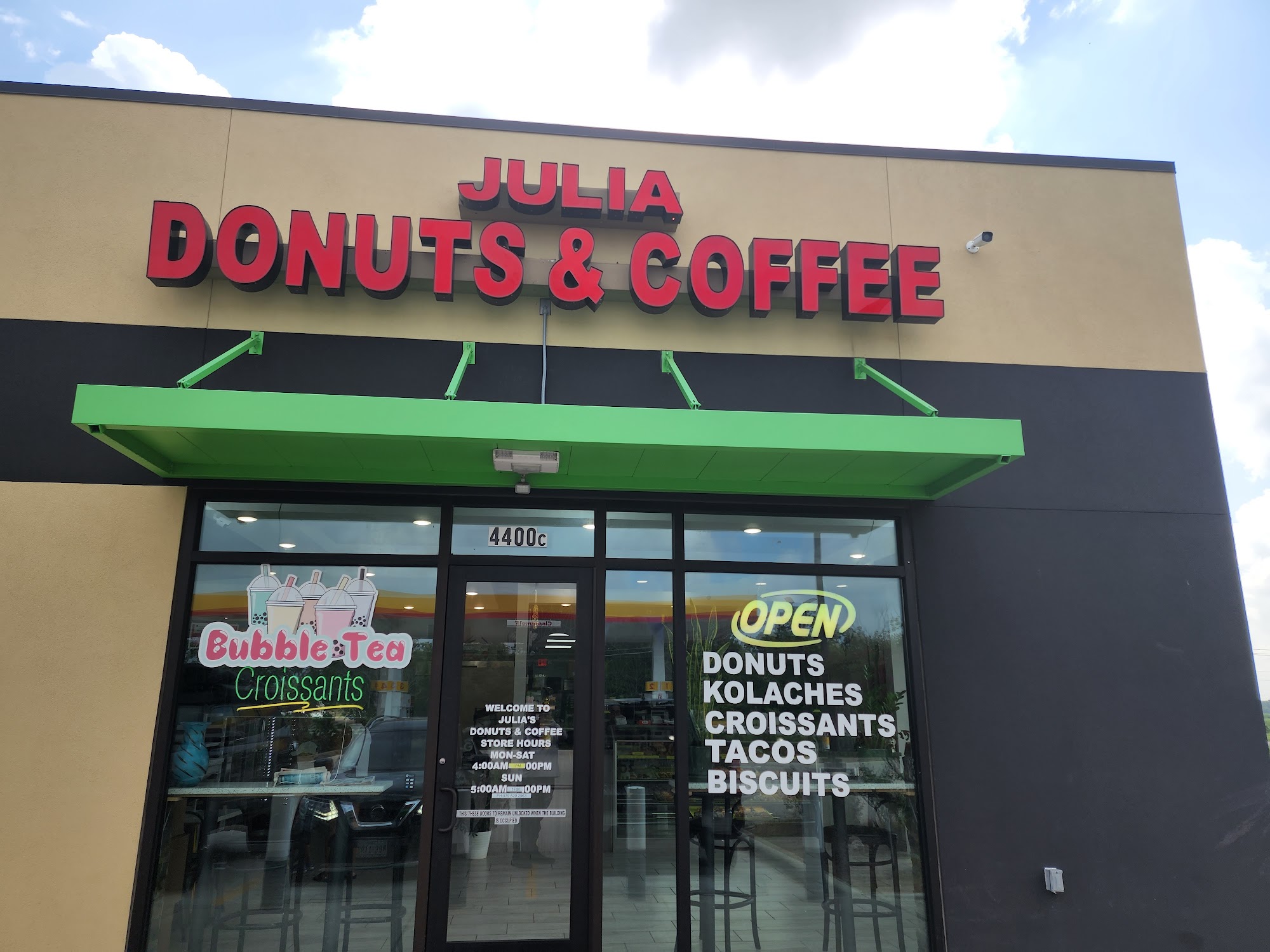 Julia's Donuts & Coffee Richwood