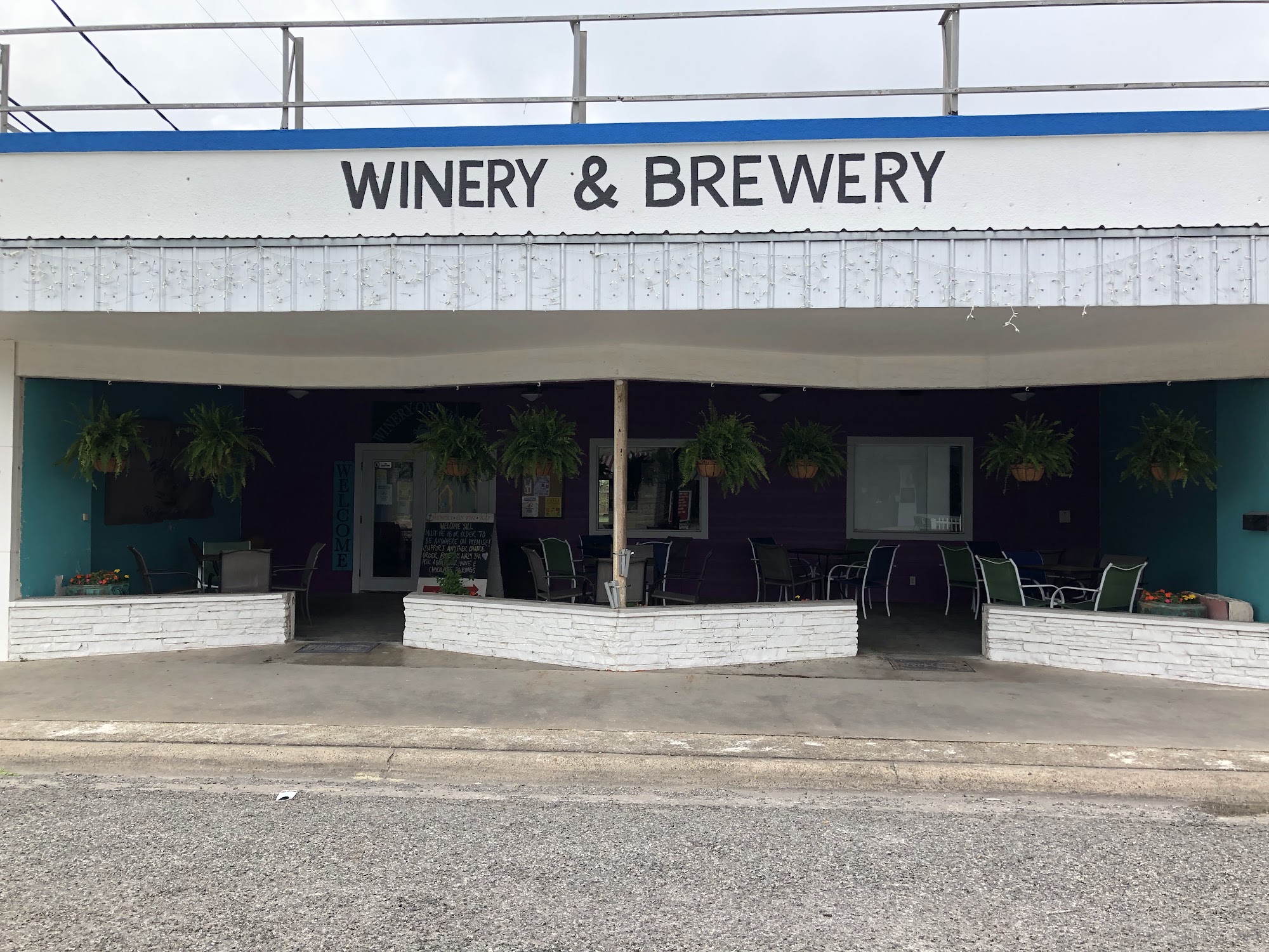 Winery on the Bay / Dog'Gone Brewery Rockport