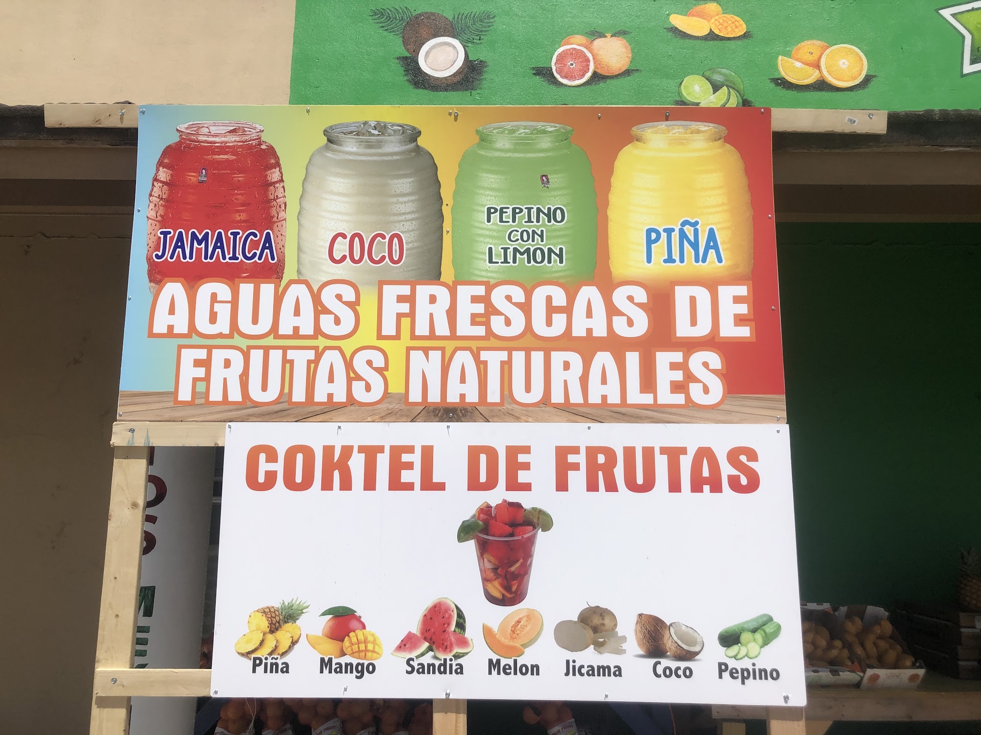 Frutas y Artesanias R&R #2 Roma