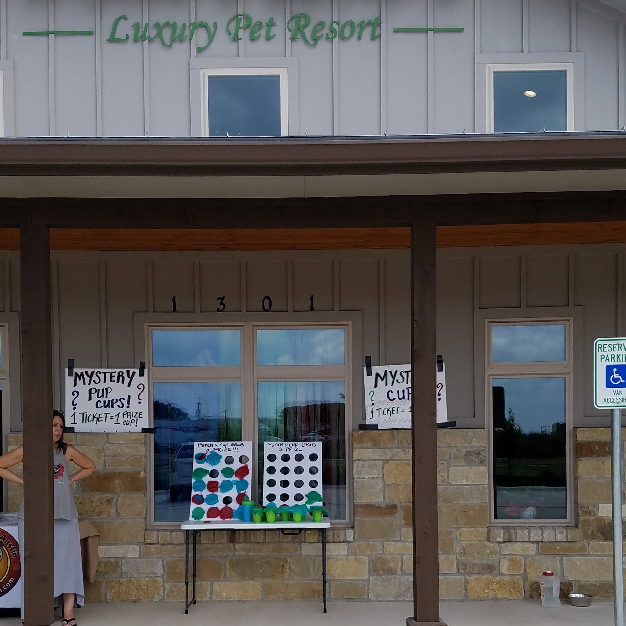 A Crate Escape LLC Round Rock