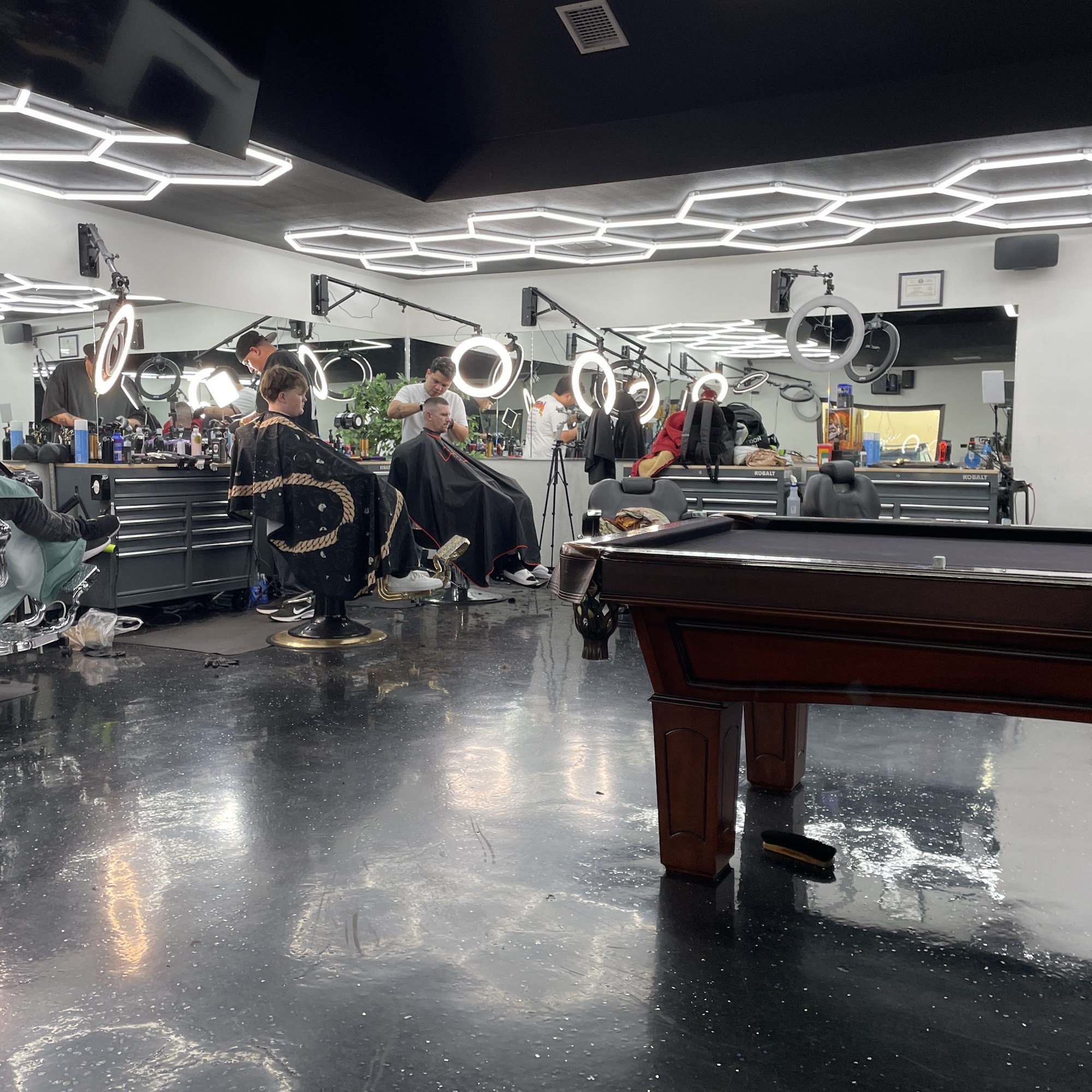 Only Fades 1320 N Interstate Hwy 35, Round Rock Texas 78681