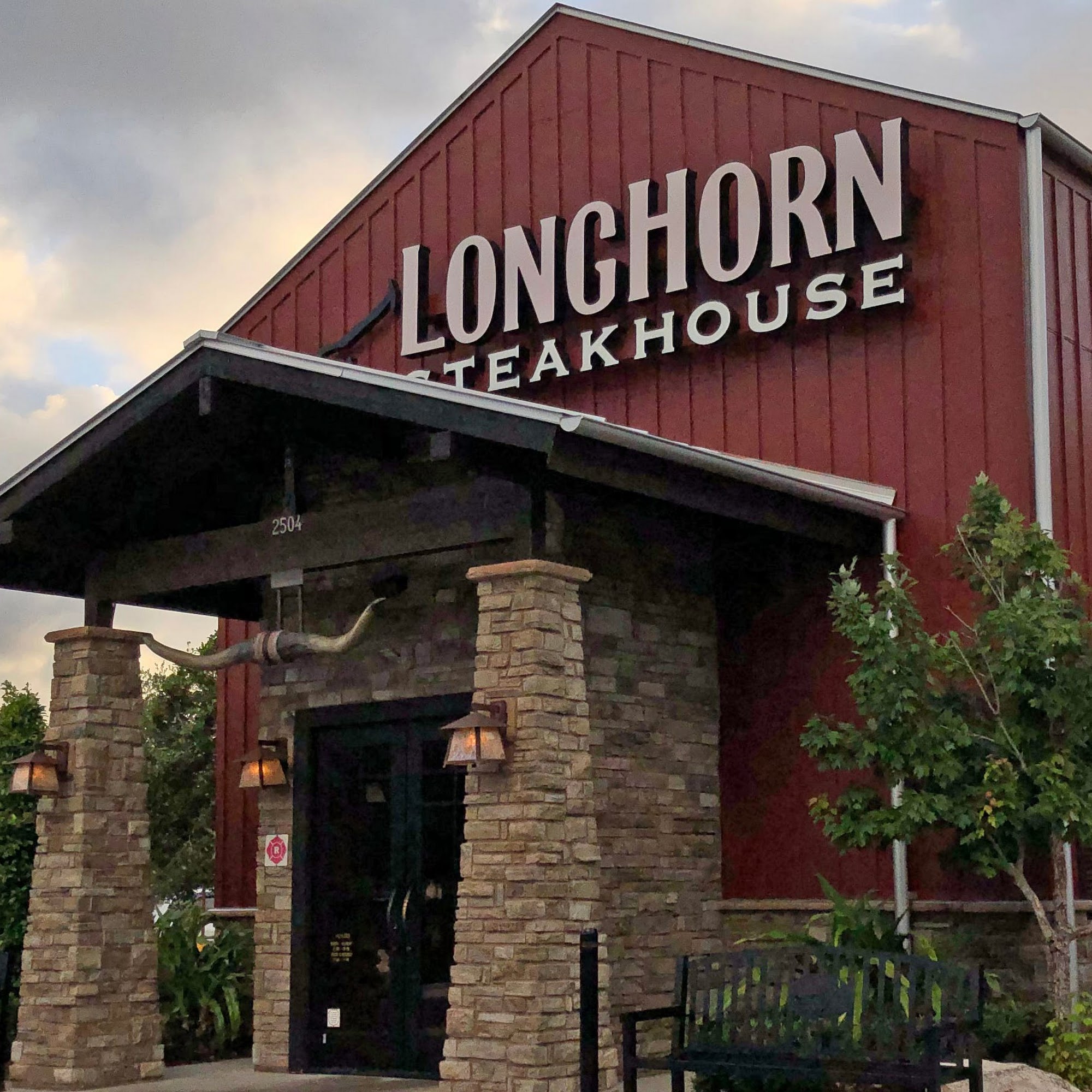 LongHorn Steakhouse 3980 W Loop 306, San Angelo