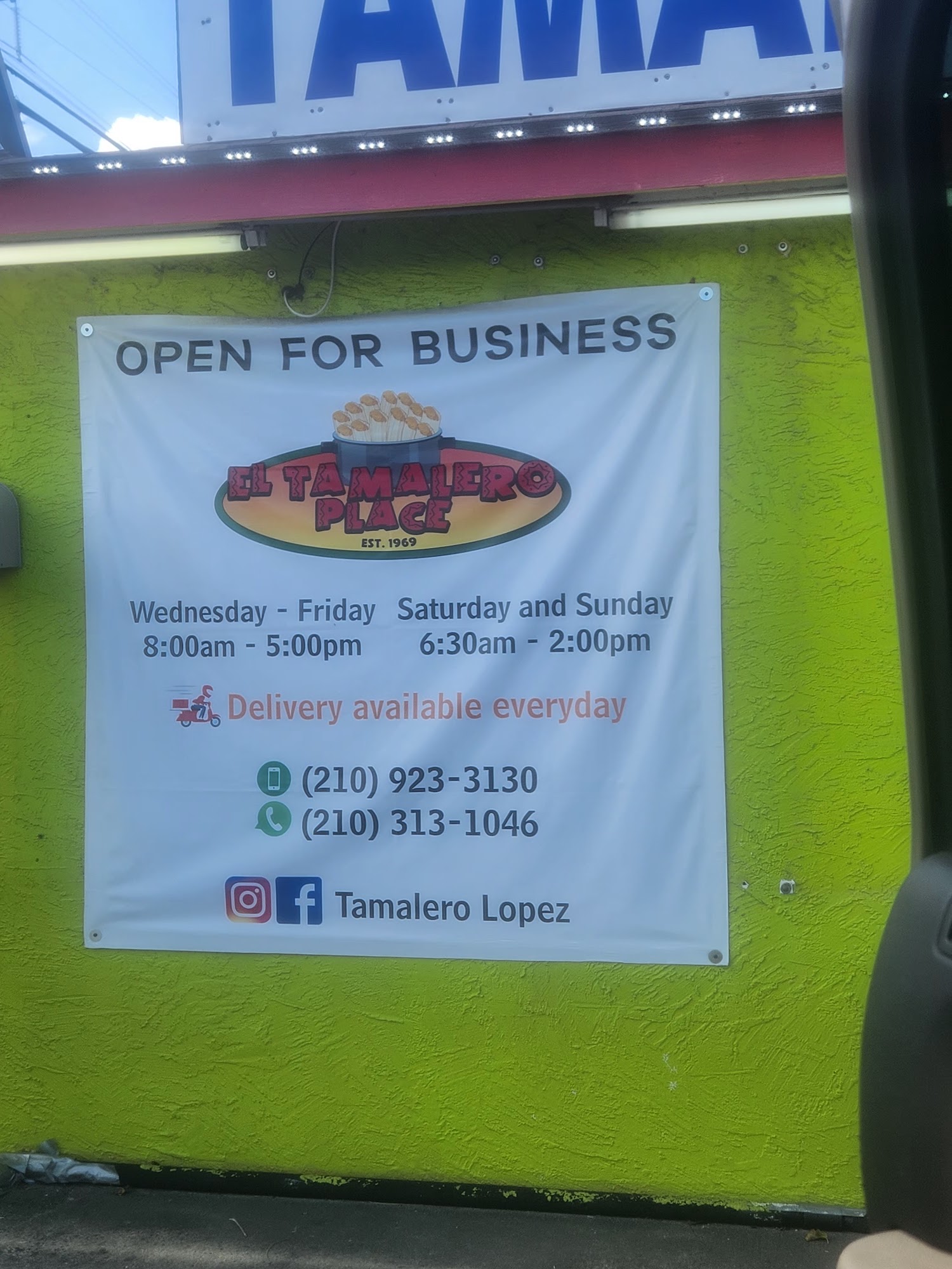 El Tamalero place Menu