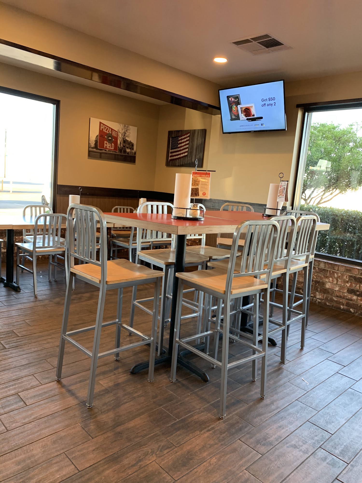 Pizza Hut