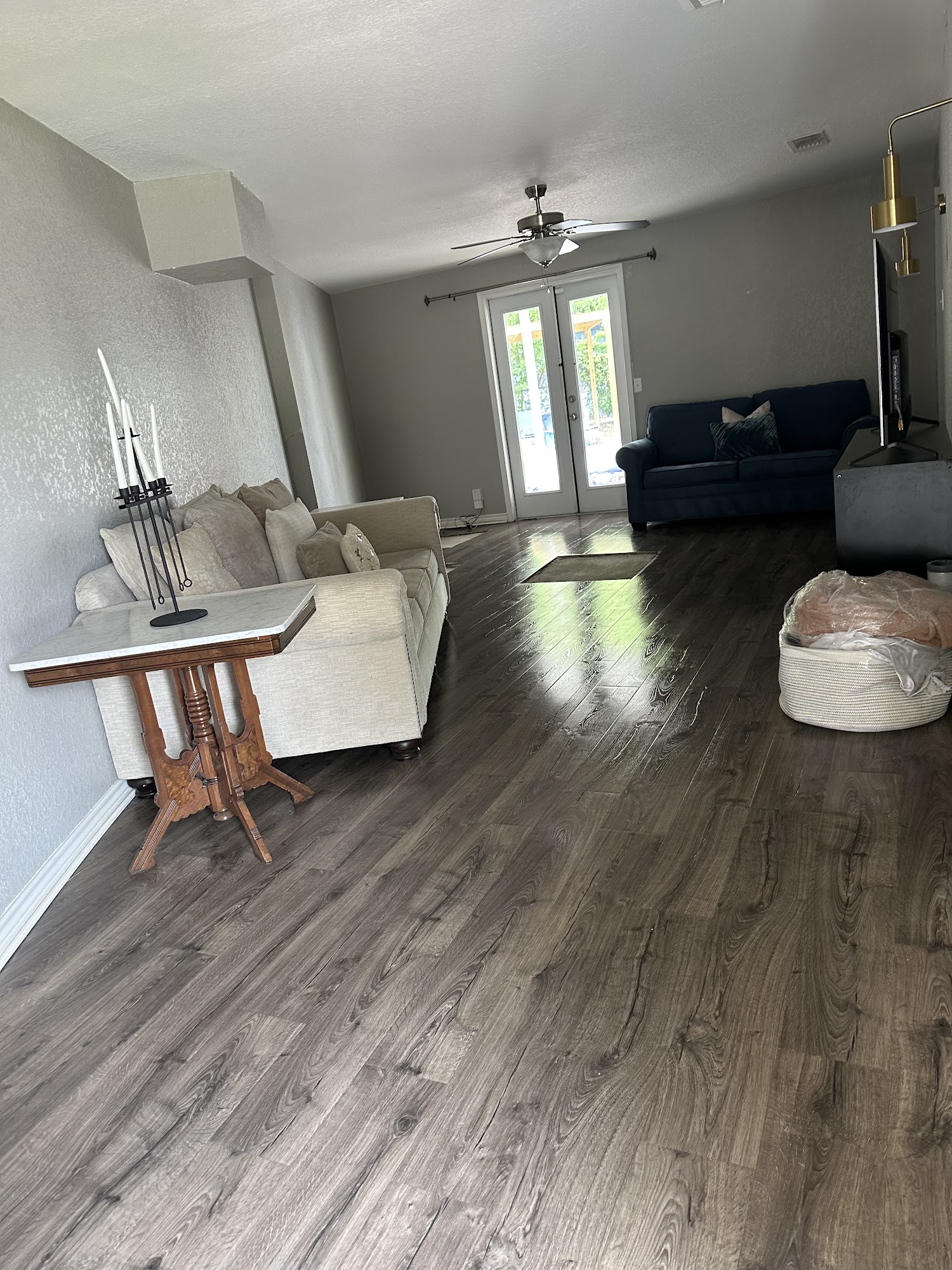 Above all flooring solutions 8812 Broadway, San Antonio Texas 78217