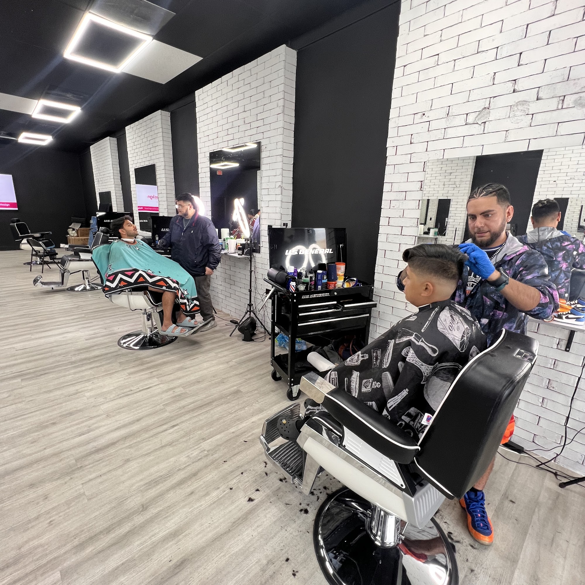 WORLD CLASS BARBERS 6411 Northwest Loop 410, San Antonio Texas 78238