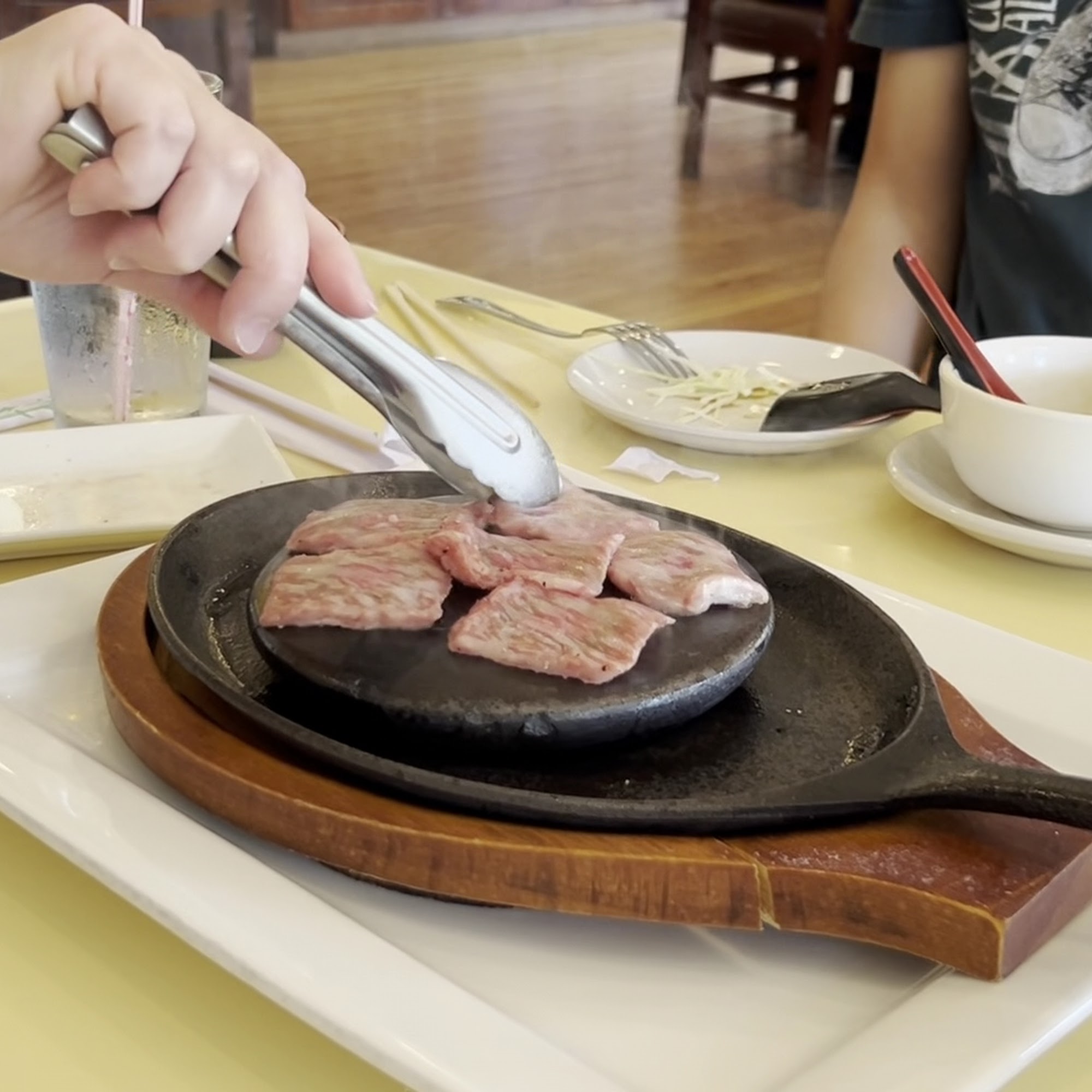 A-tan Asian Bistro & Sushi Bar Seguin