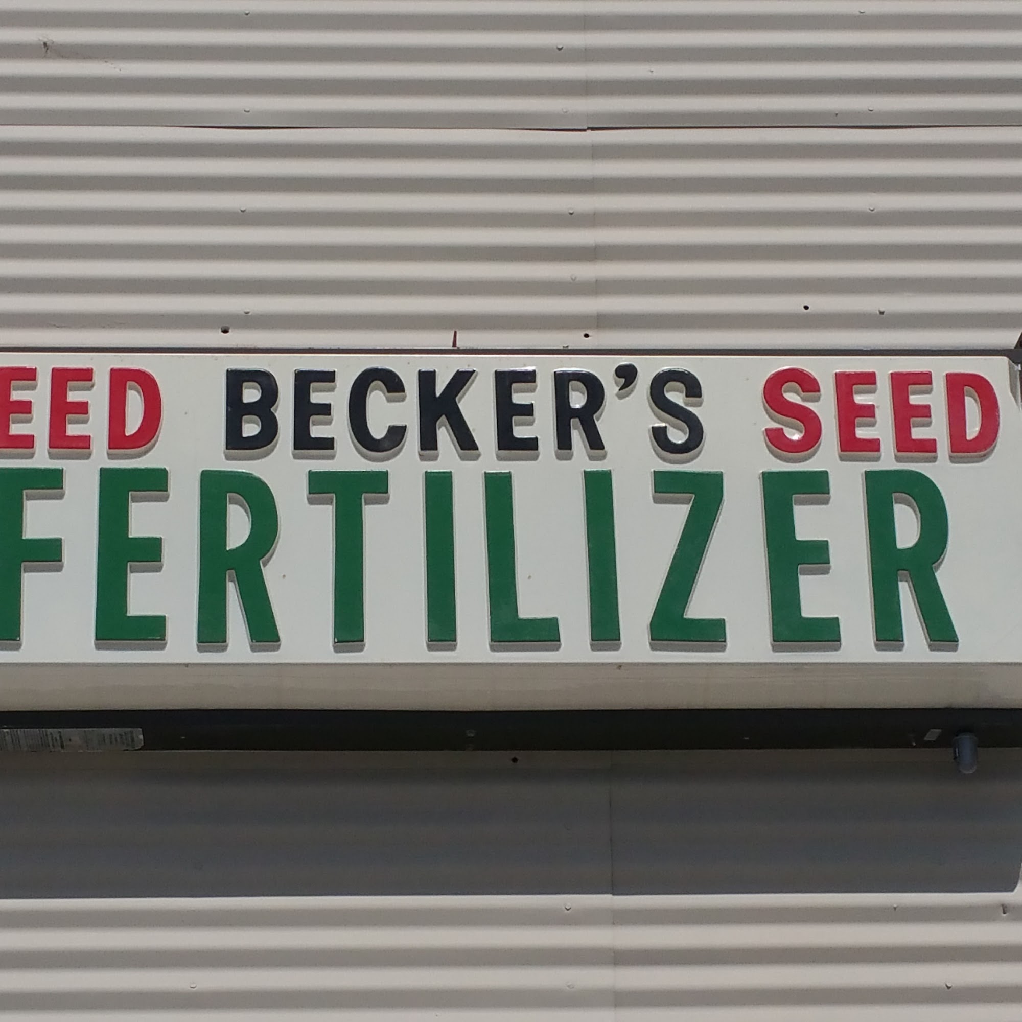Becker's Feed & Fertilizer Seguin