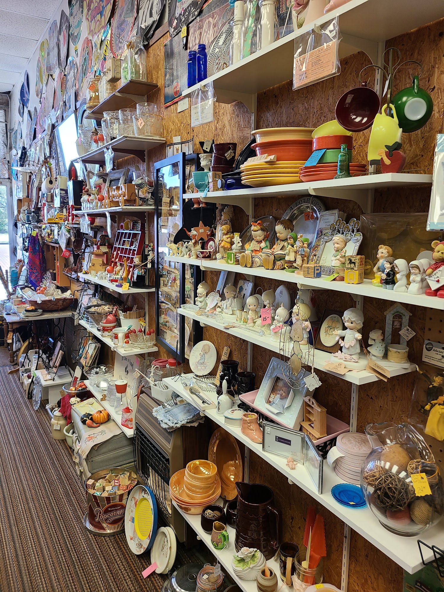 Ab-Normal Sweets & Antiques Spearman