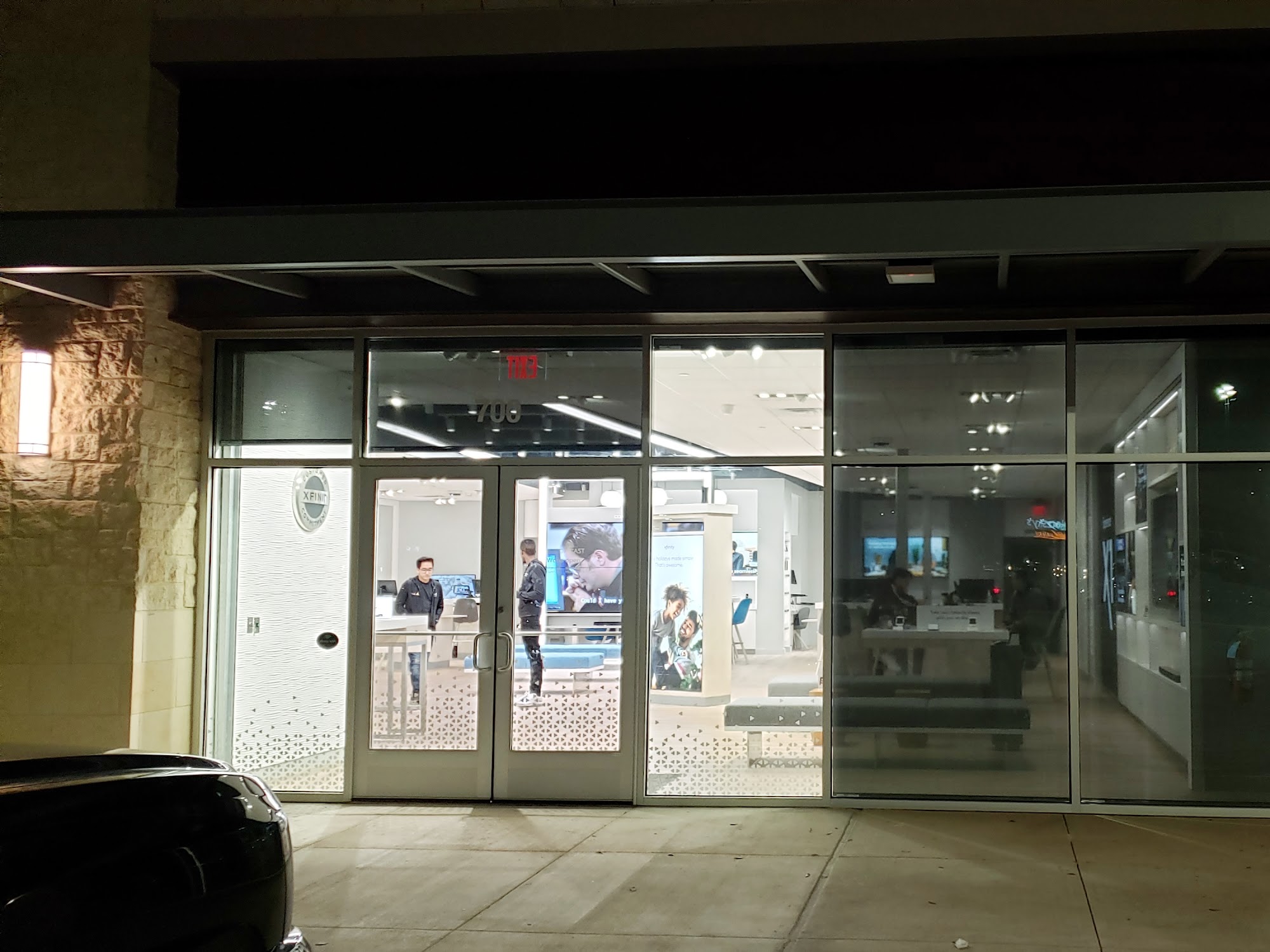XFINITY STORE BY COMCAST 13540 University Blvd, Sugar Land TX Hours
