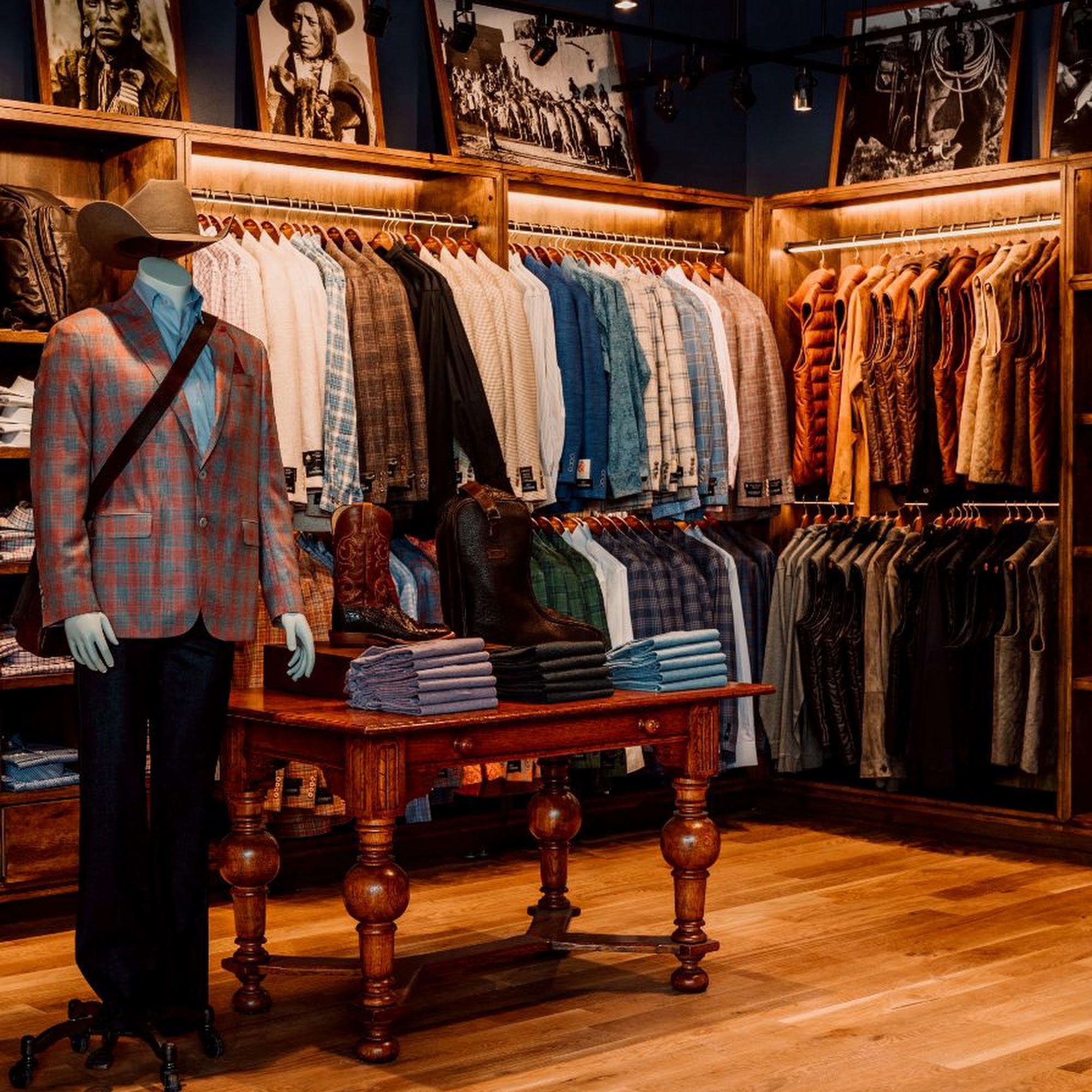 Lucchese Bootmaker Sugar Land