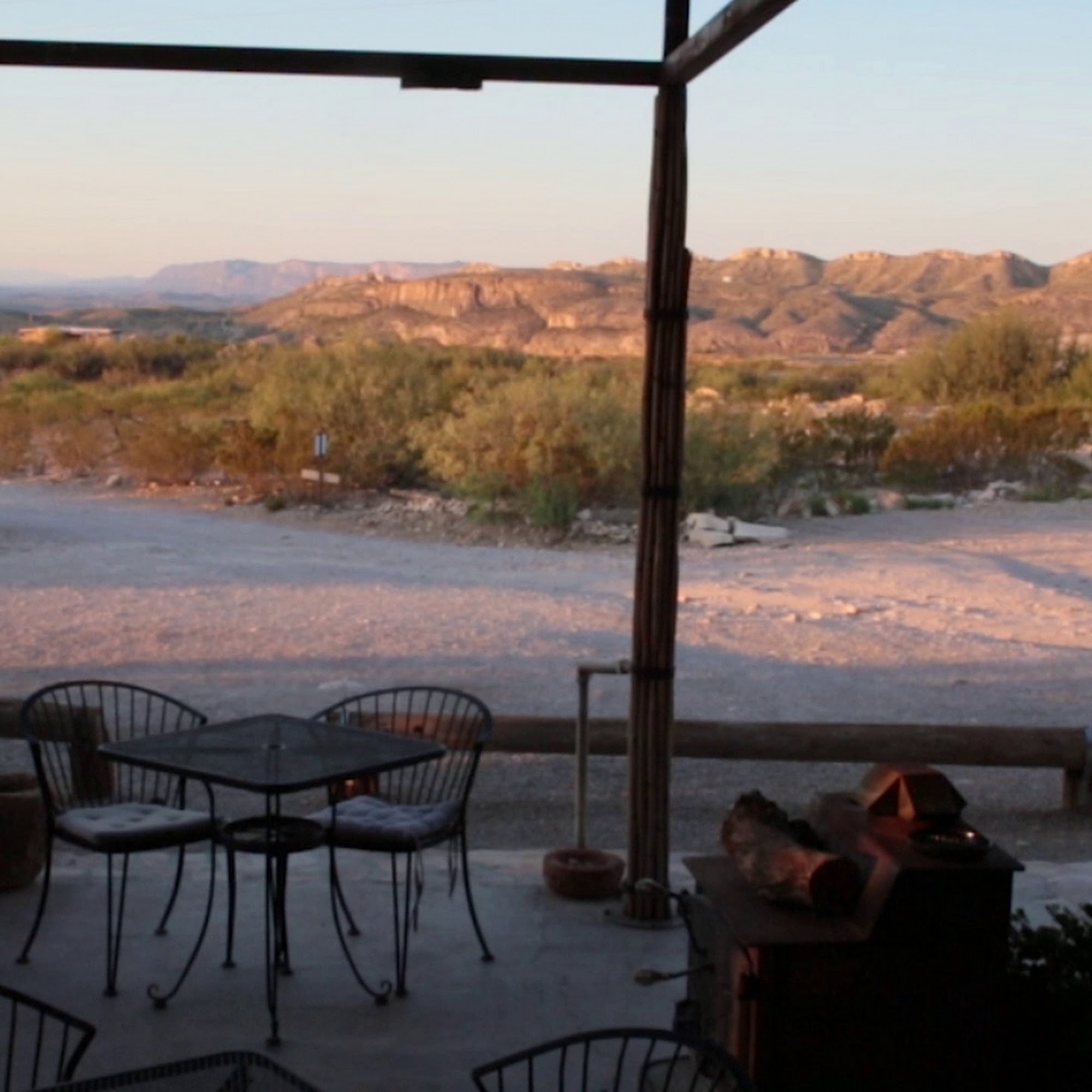 Espresso Y Poco Mas Terlingua