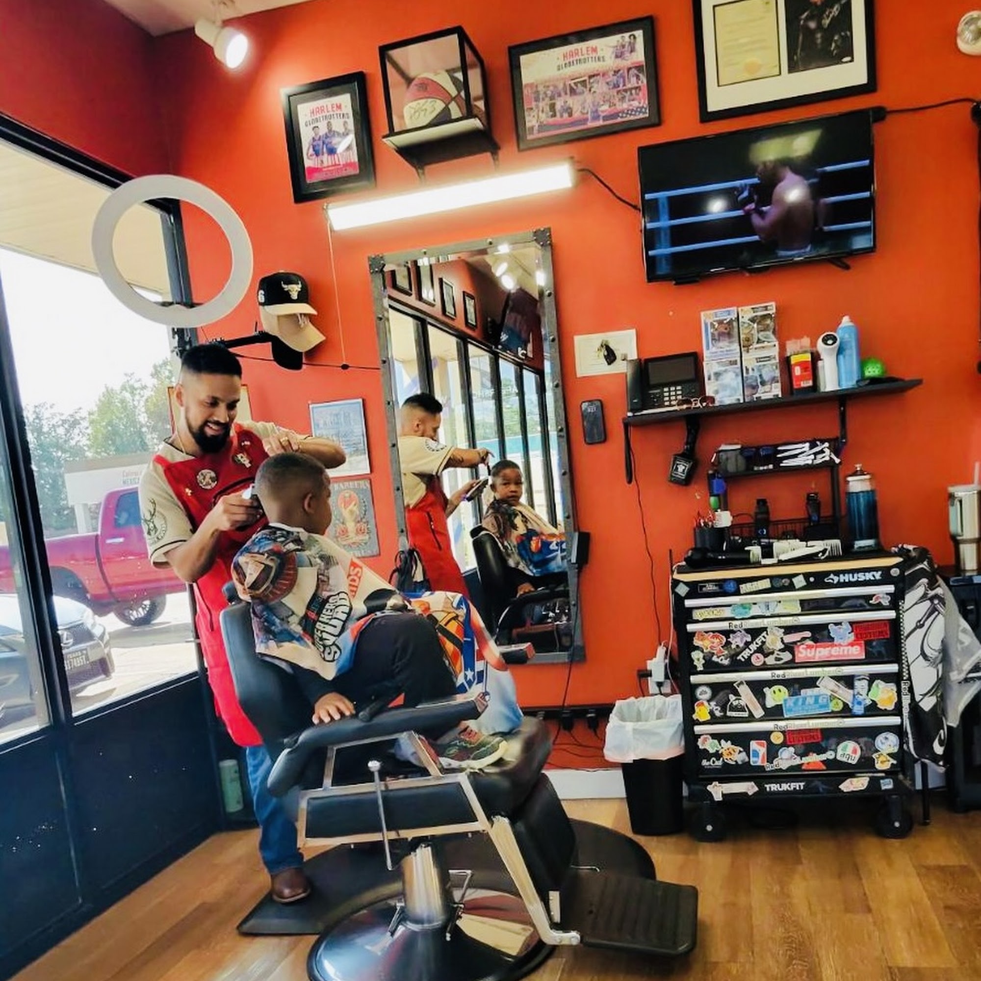 A Cut Above Others TXK 3505 Summerhill Rd, Texarkana Texas 75503