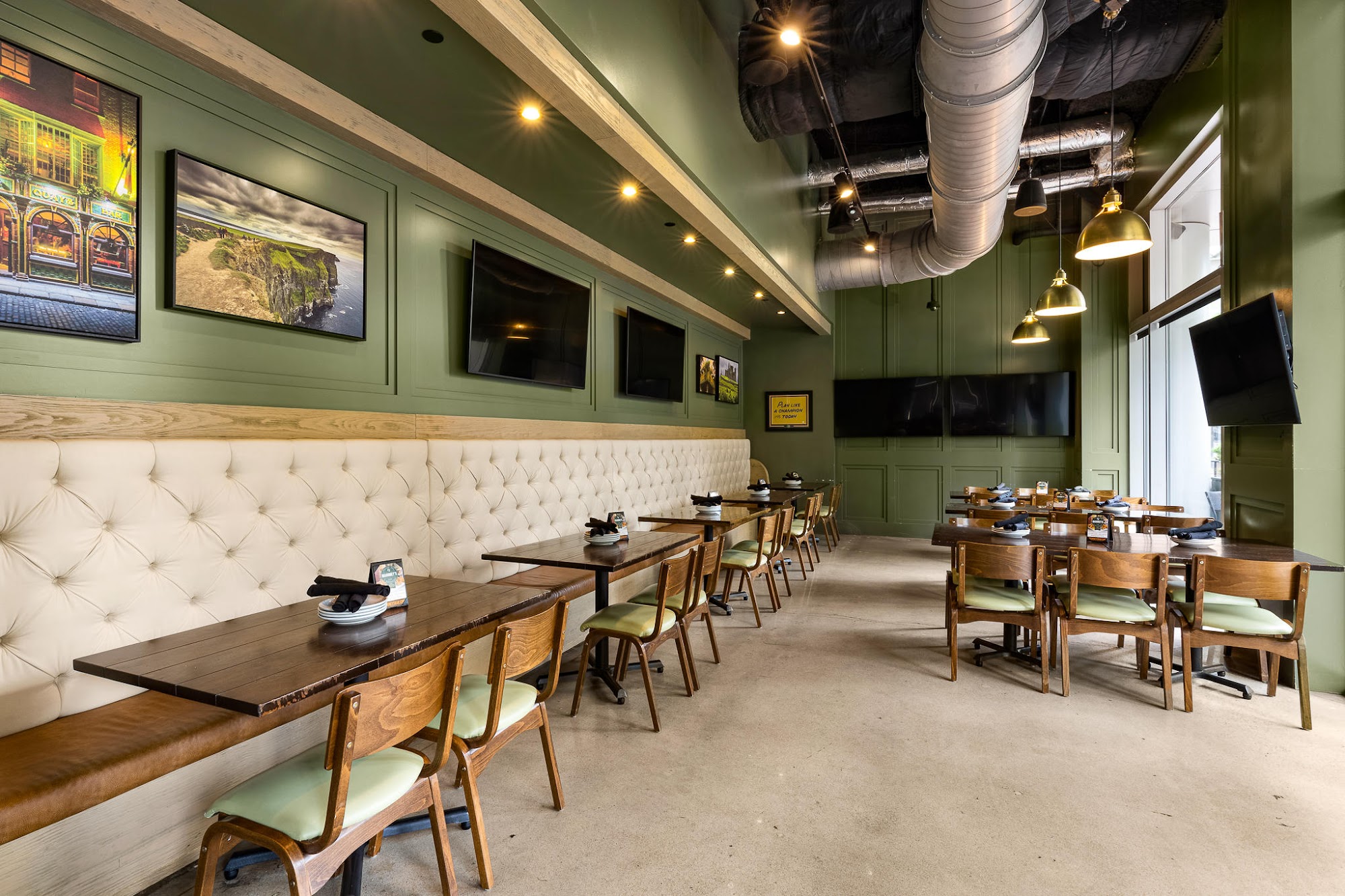 Mahoney's 24 Waterway Ave #100, The Woodlands, TX 77380