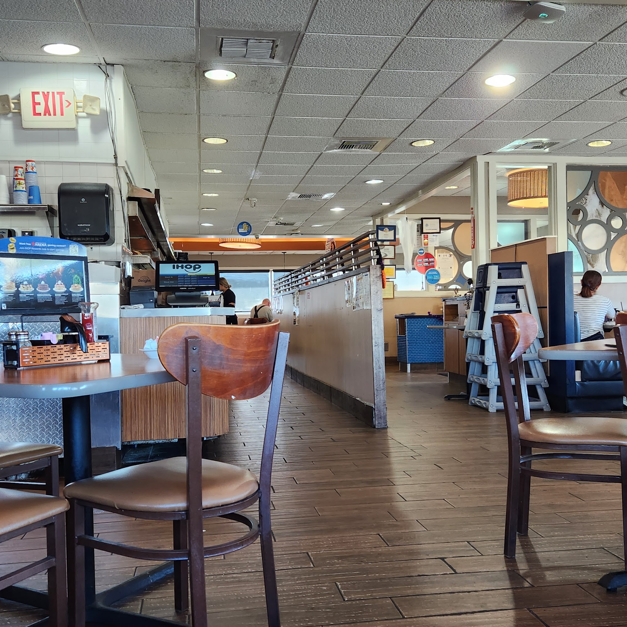 IHOP Victoria