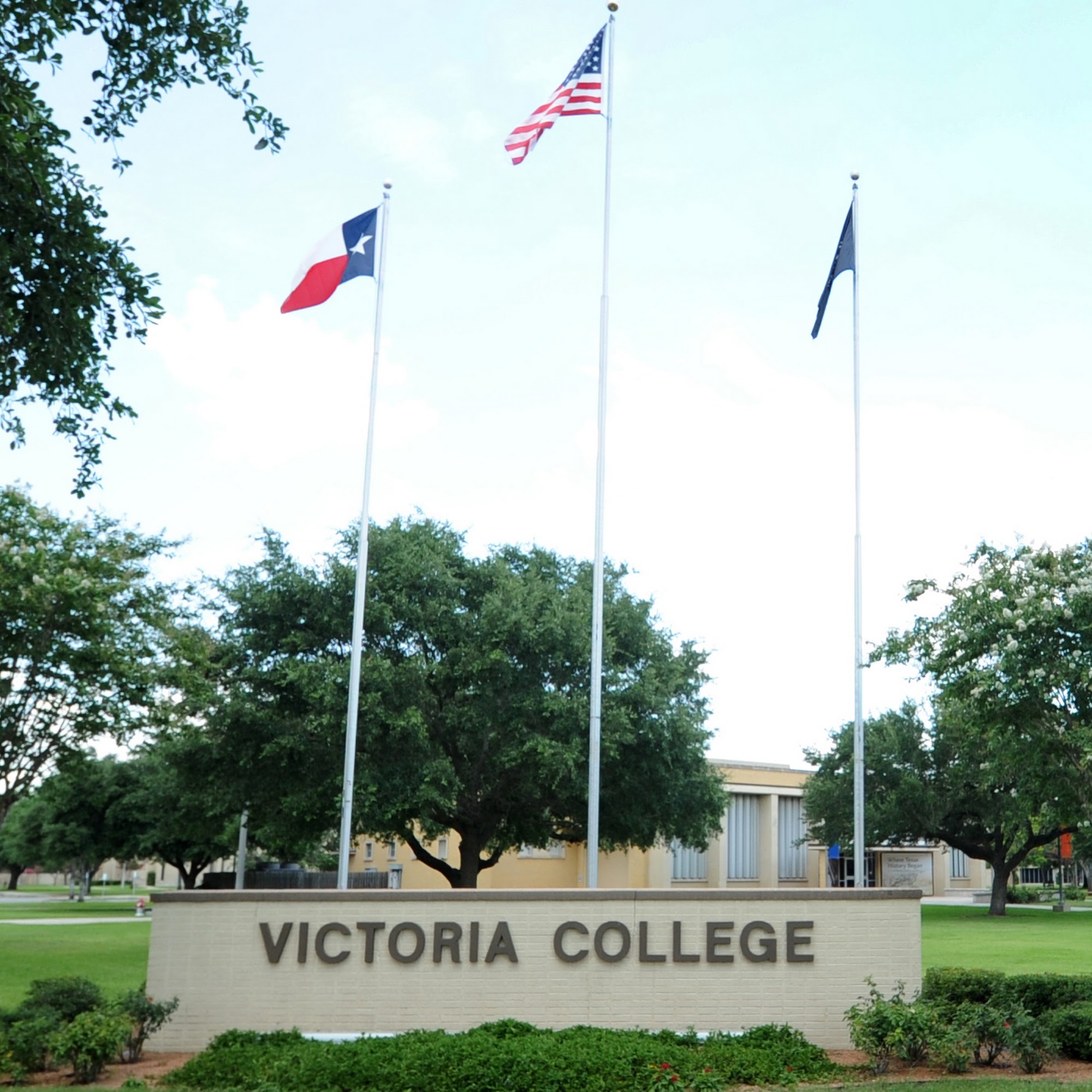 Victoria College Victoria