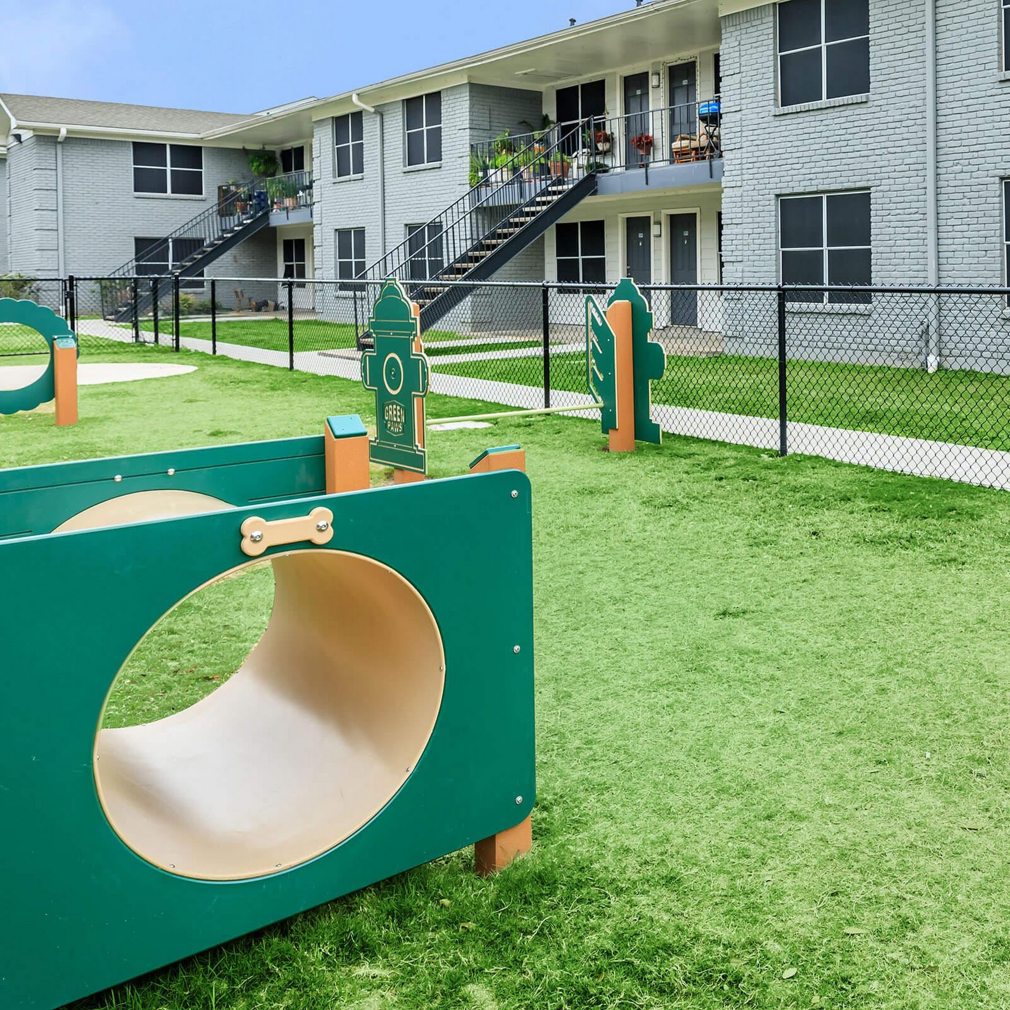 Solano Apartments